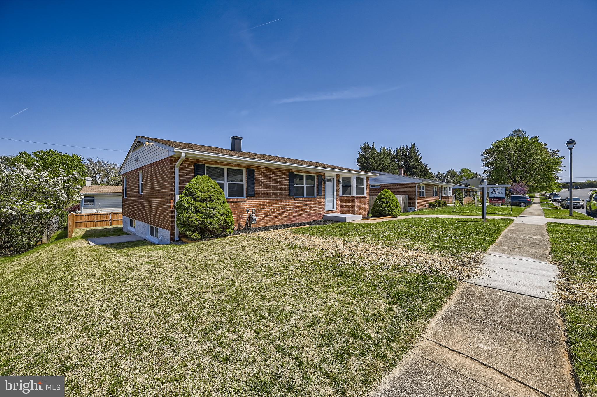 MONTROSE - Residential