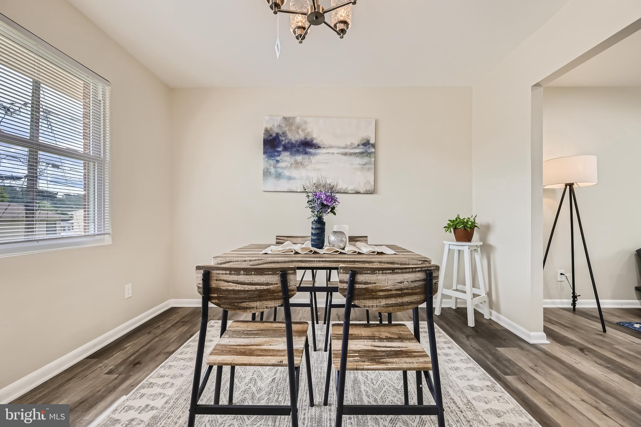 MONTROSE - Residential