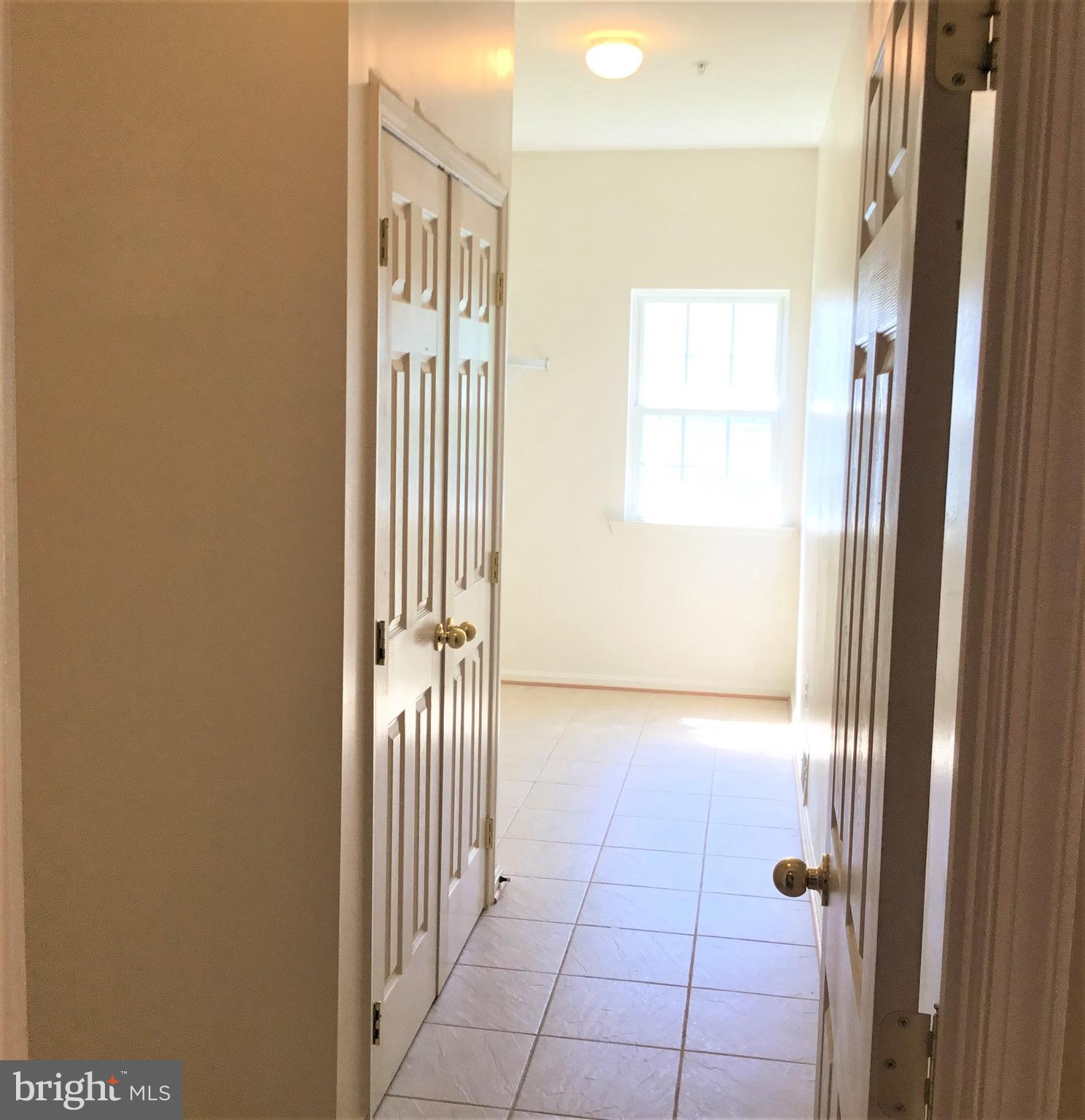 GLENSHIRE ESTATES - Residential Lease