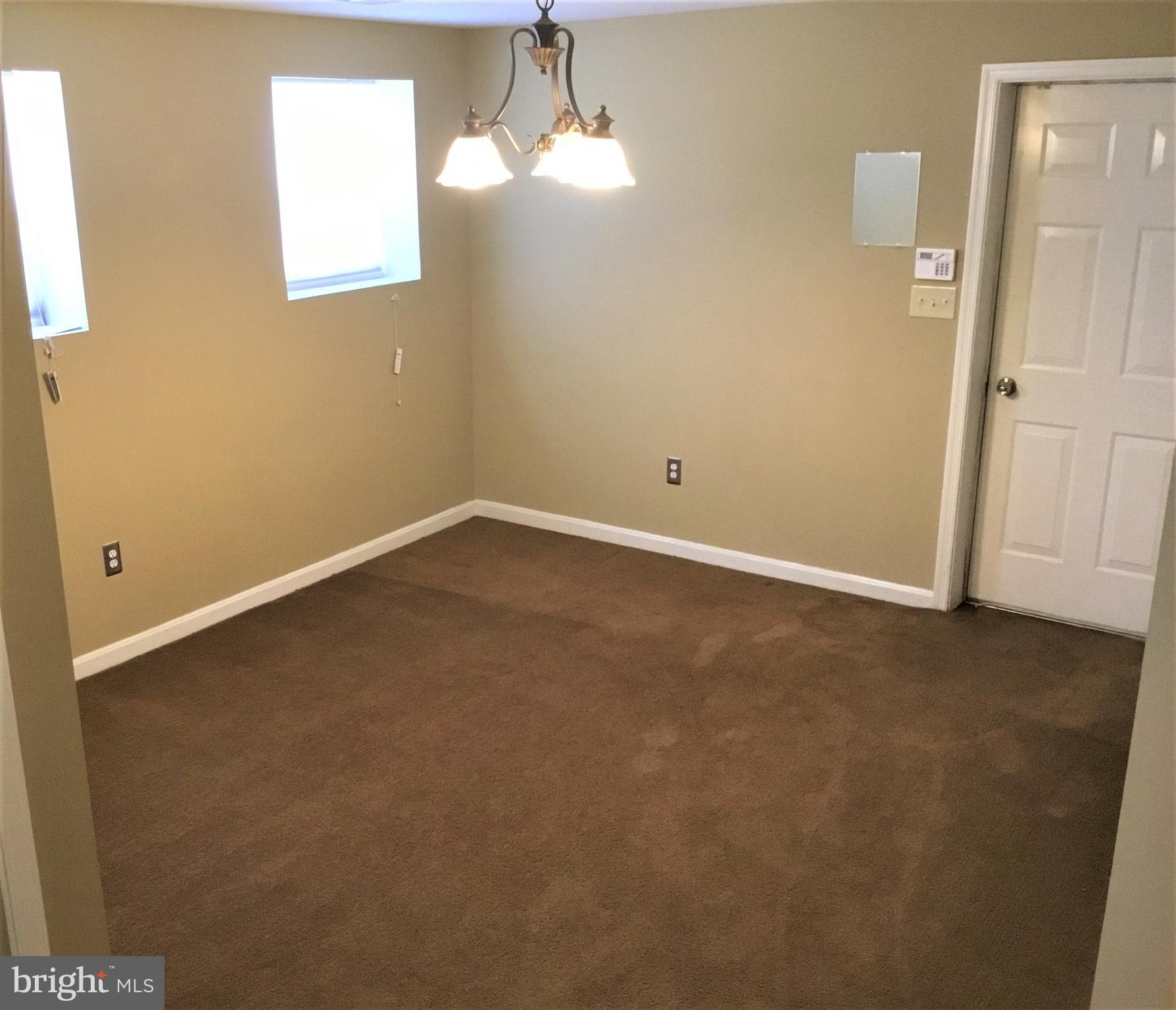 GLENSHIRE ESTATES - Residential Lease