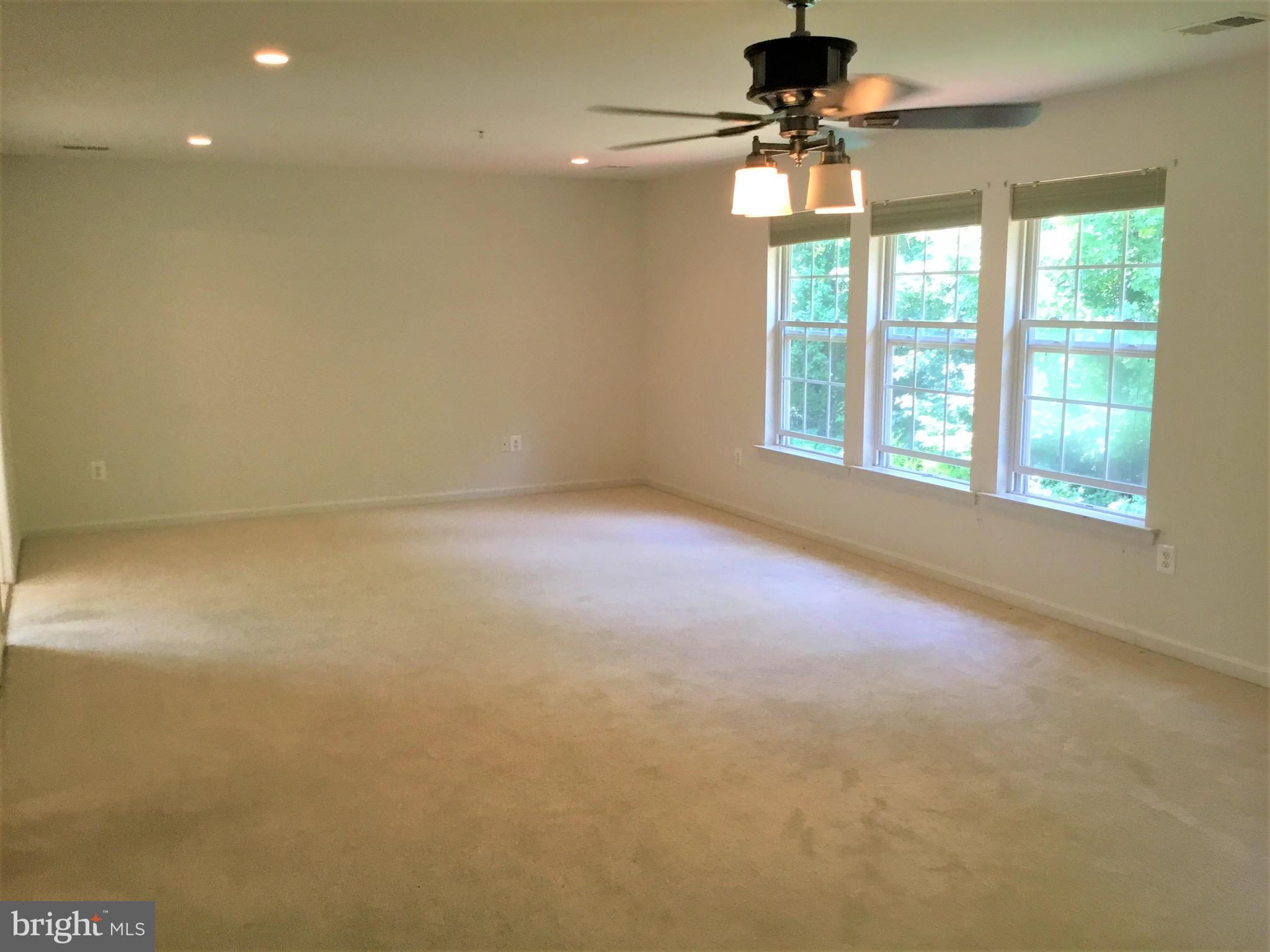 GLENSHIRE ESTATES - Residential Lease