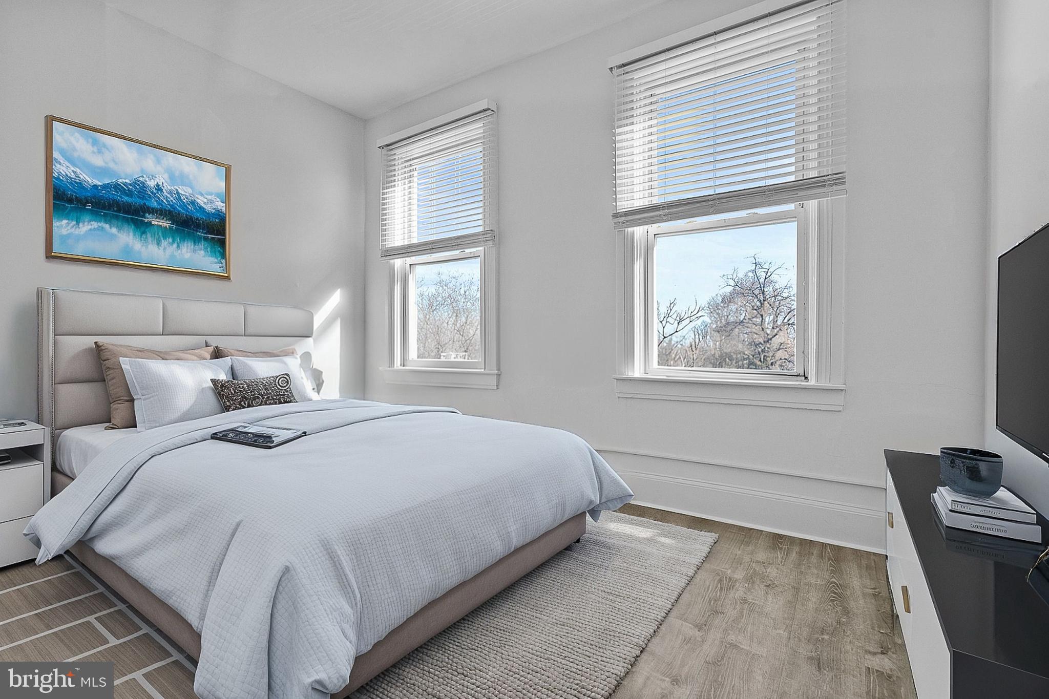 FRANKLIN SQUARE HISTORIC DISTRICT - Residential Lease