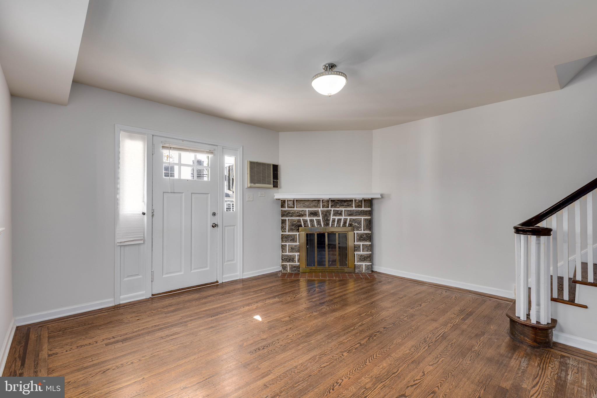 DREXEL PLAZA - Residential Lease