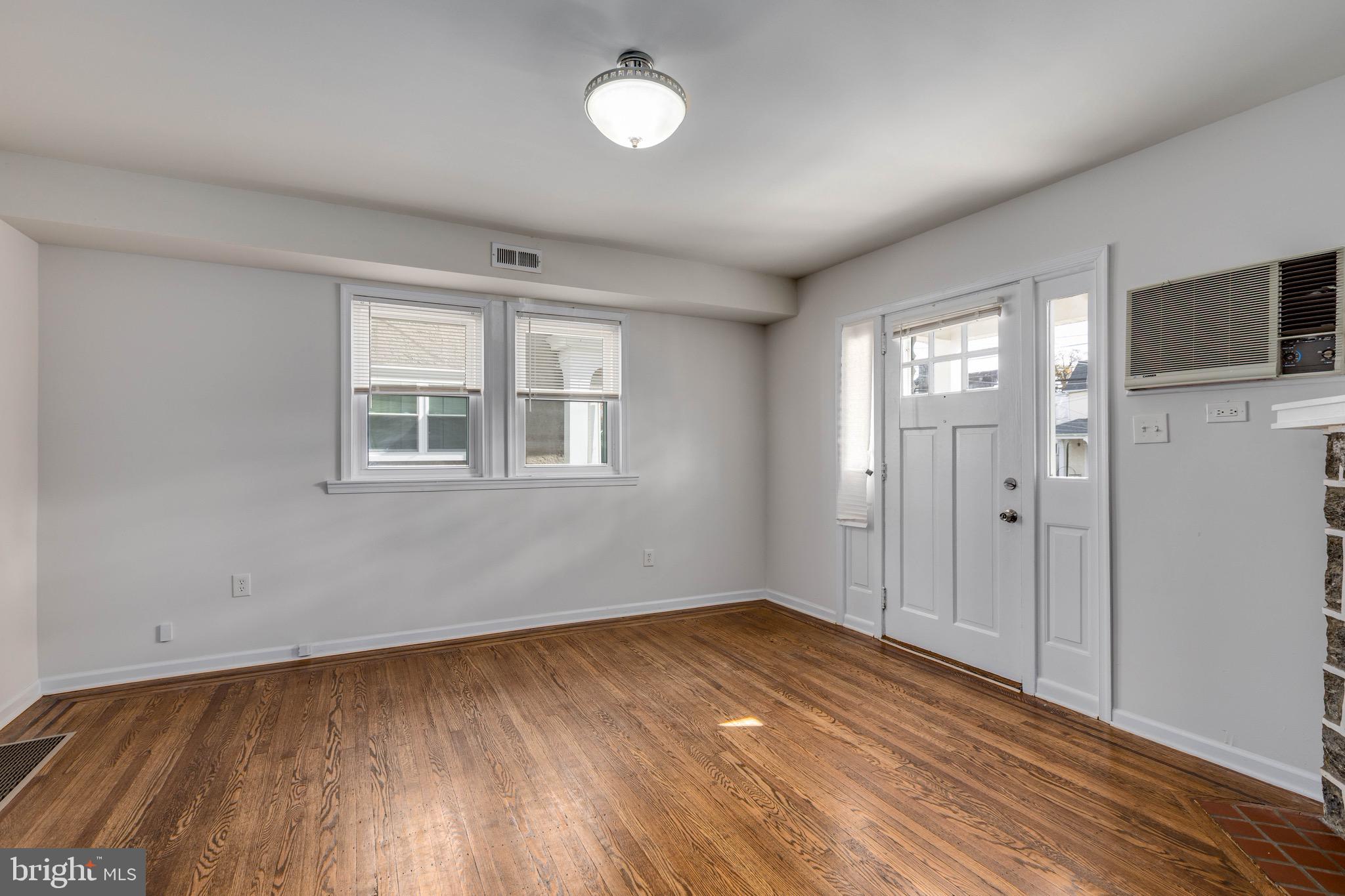 DREXEL PLAZA - Residential Lease