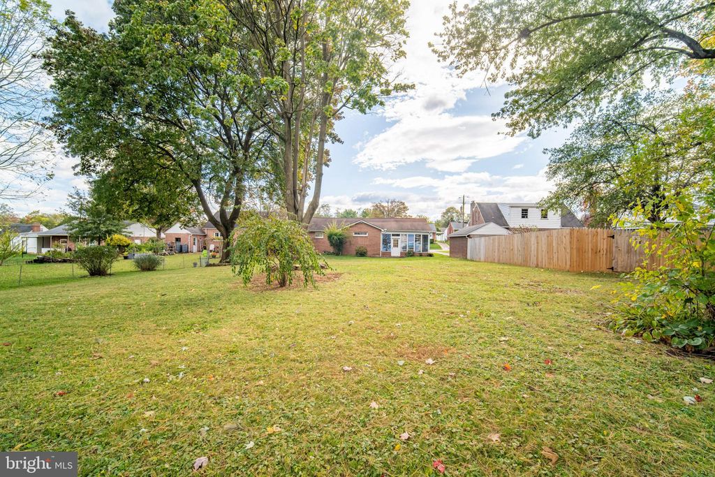 Photo of 719 Elkwood Dr, NEW CUMBERLAND, PA 17070 (MLS # PACB2047290)