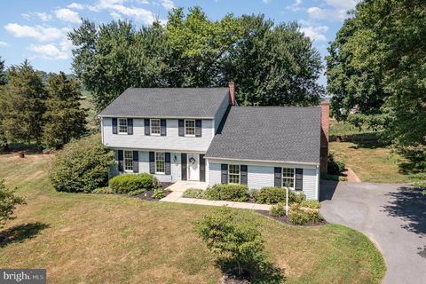 Photo of 116 Arrowhead Circle, Conestoga, PA 17516 (MLS # PALA2052968)