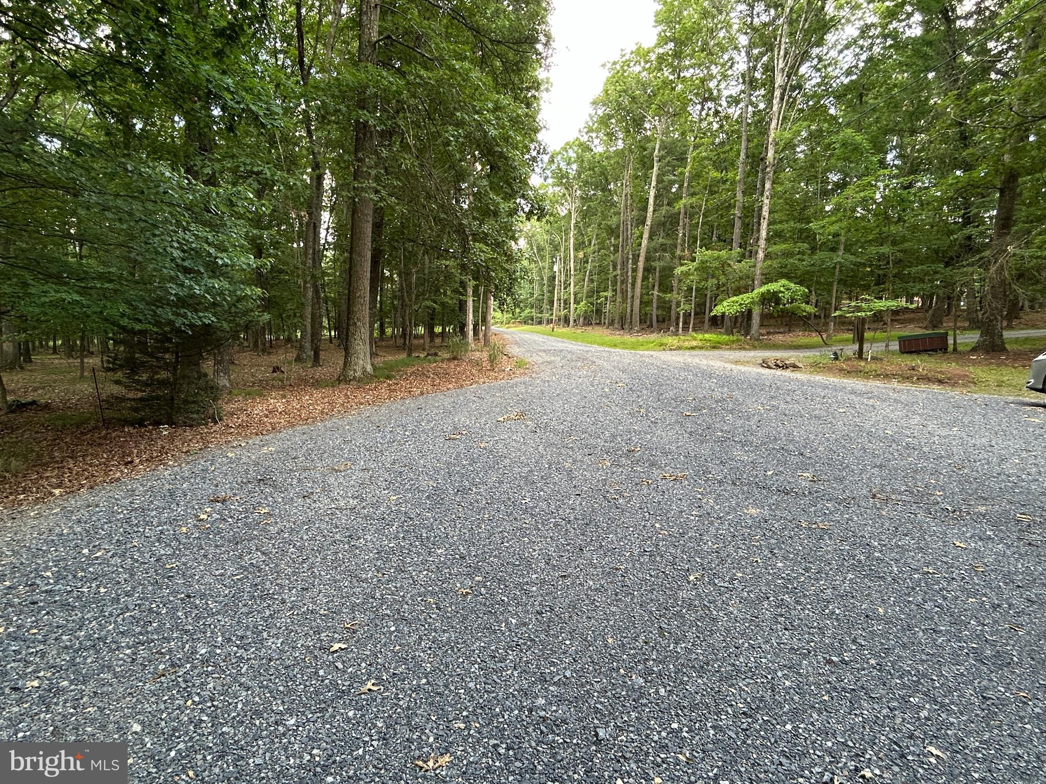 MISTY MEADOWS - Land