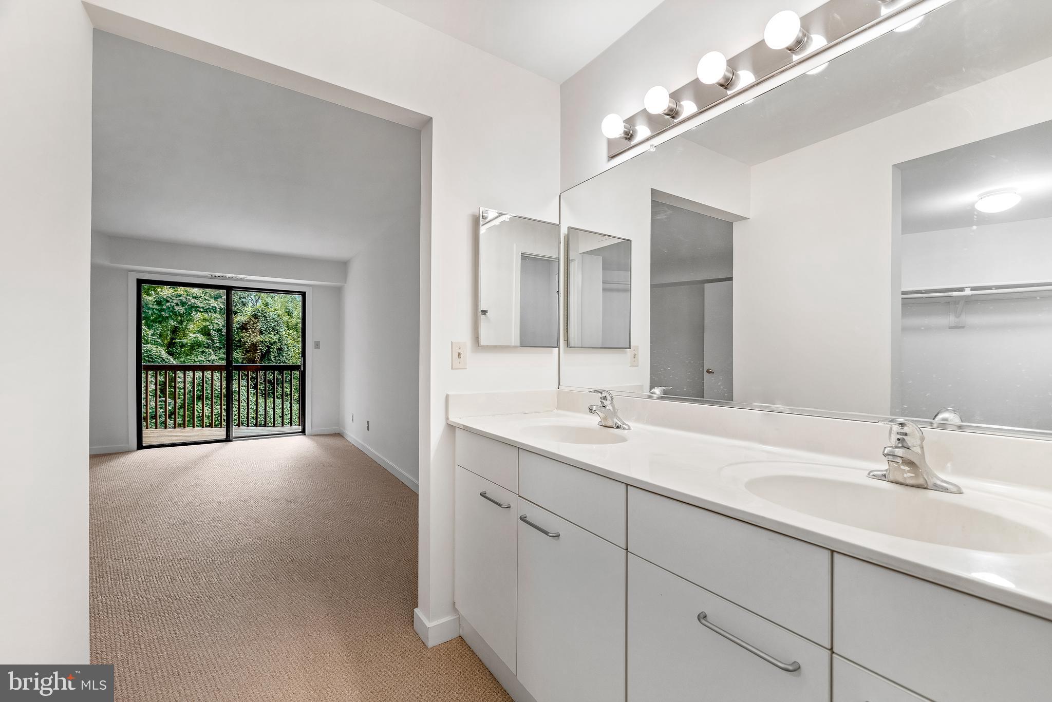 CHESAPEAKE HARBOUR - Residential