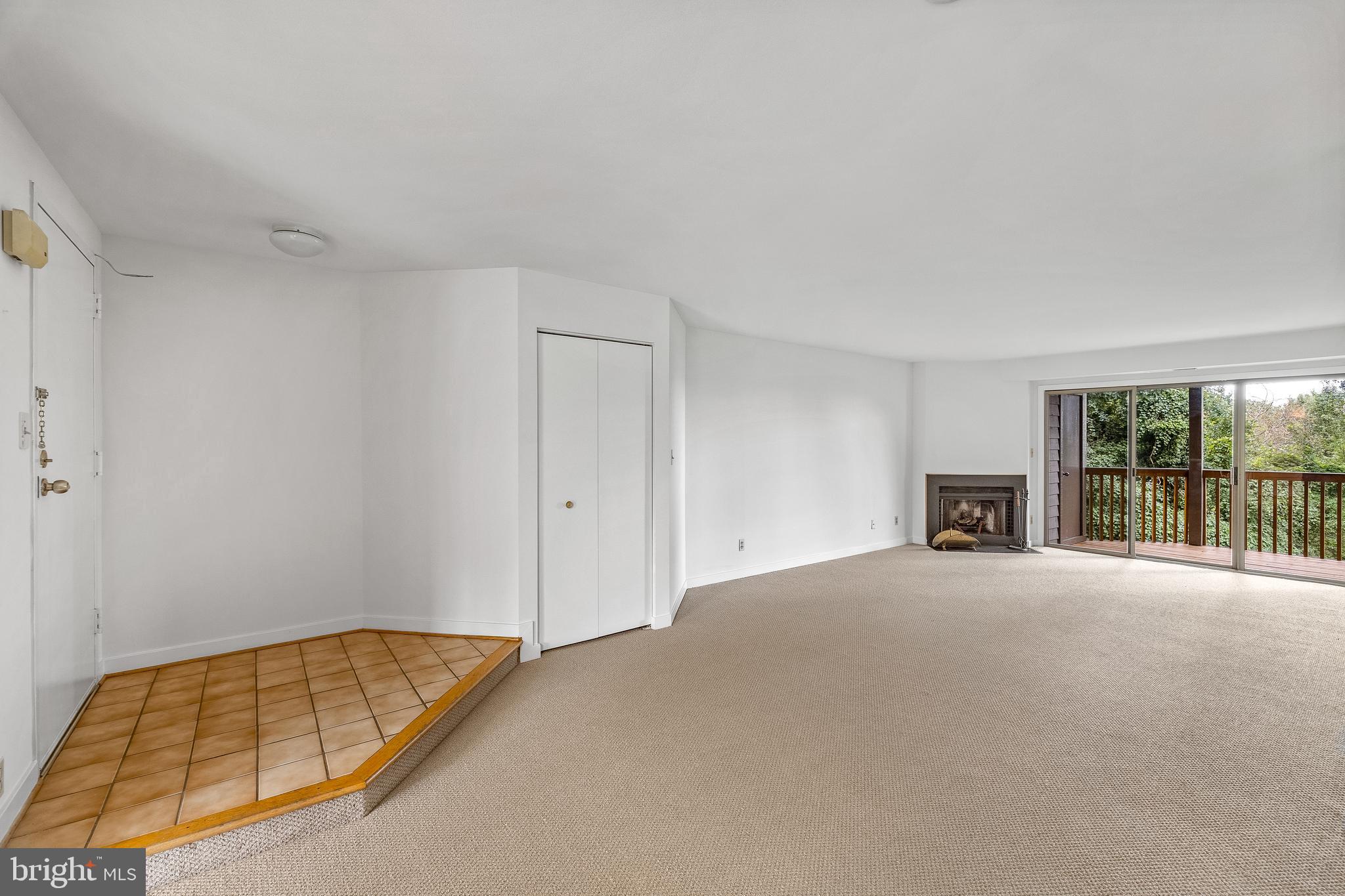 CHESAPEAKE HARBOUR - Residential