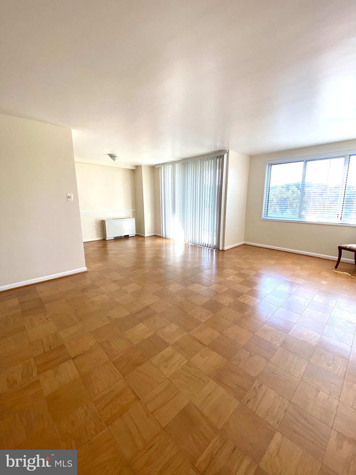 AVALON GROSVENOR TOWER - Residential Lease