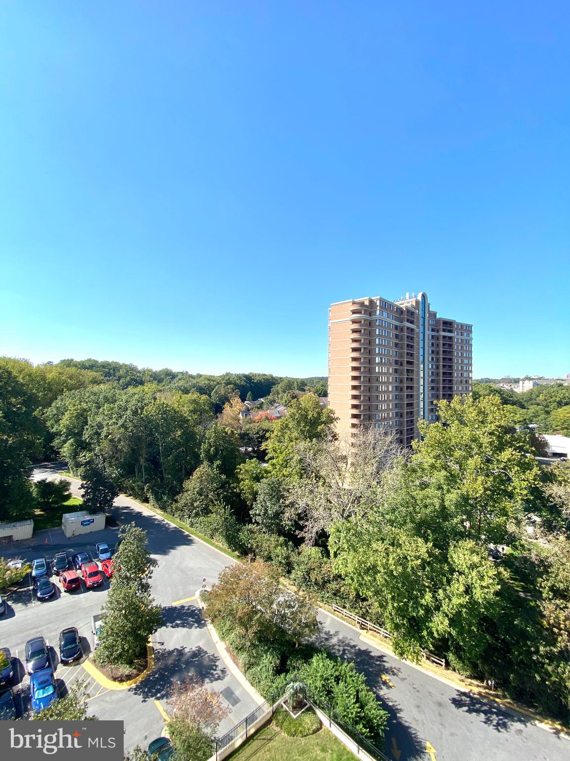 AVALON GROSVENOR TOWER - Residential Lease