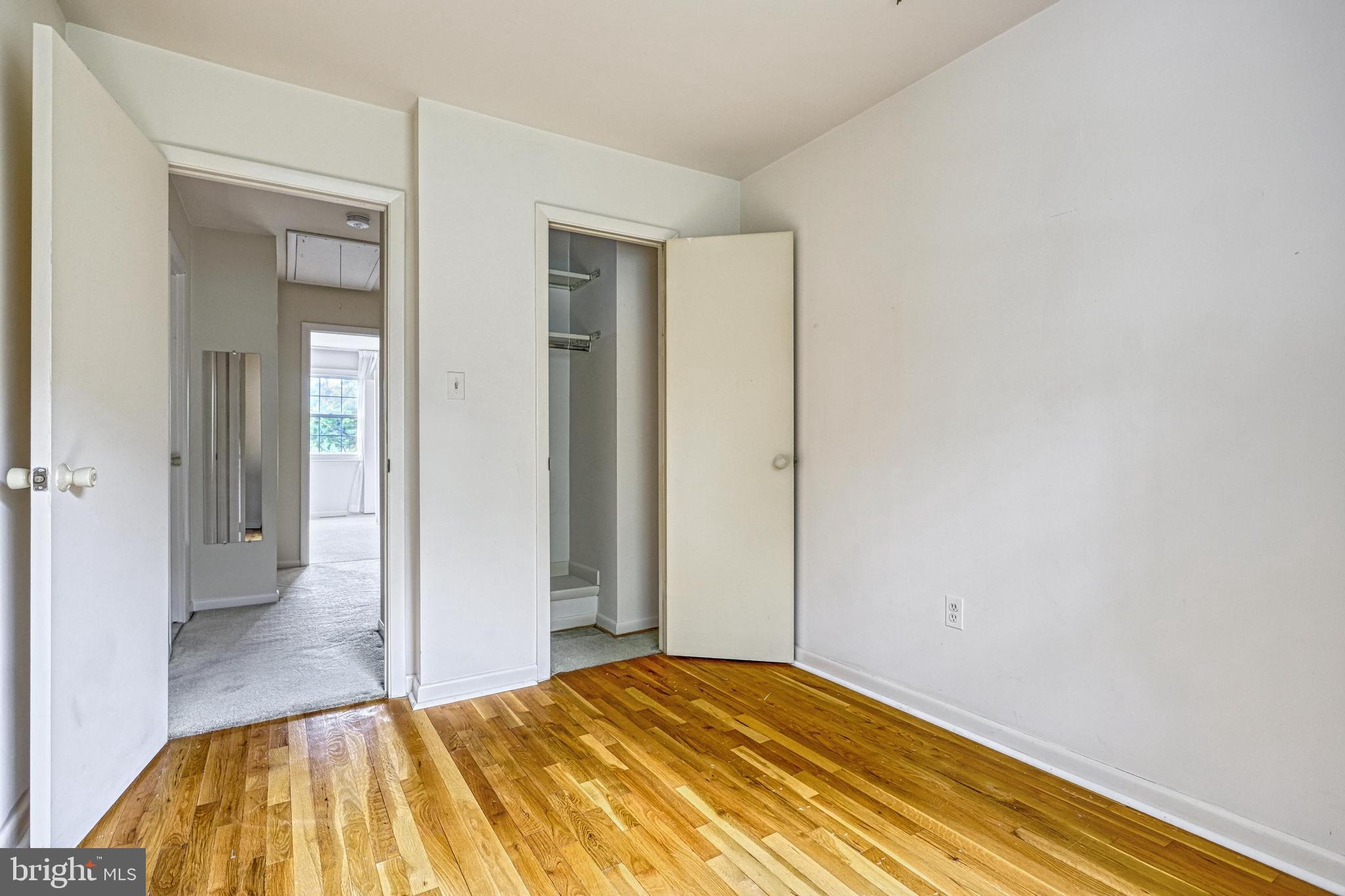 DULANEY TOWERS - Residential