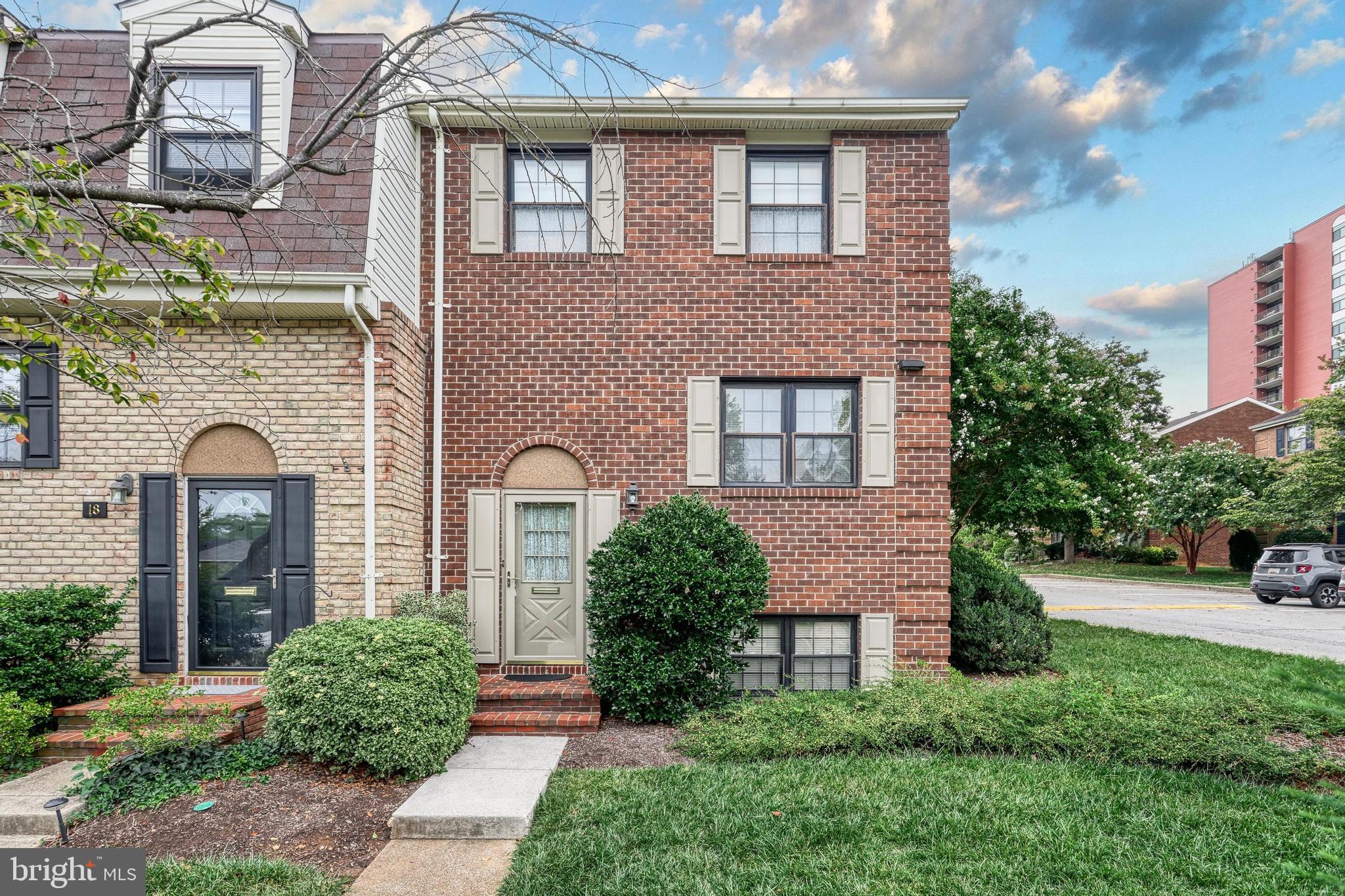 DULANEY TOWERS - Residential