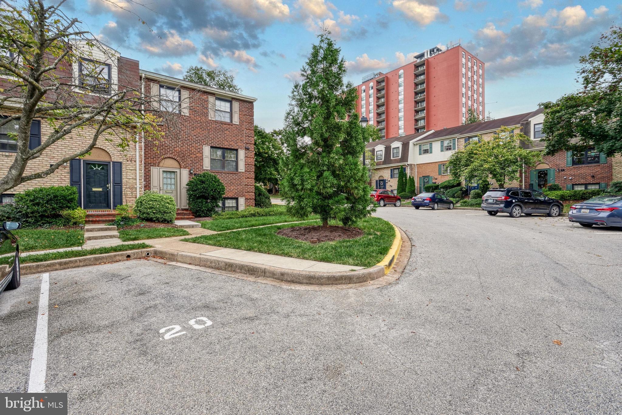 DULANEY TOWERS - Residential