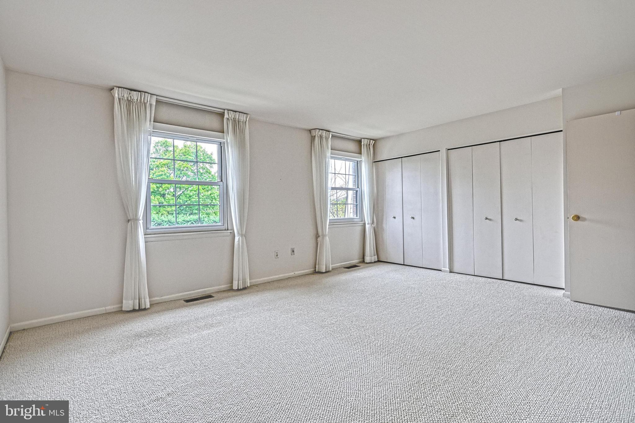 DULANEY TOWERS - Residential