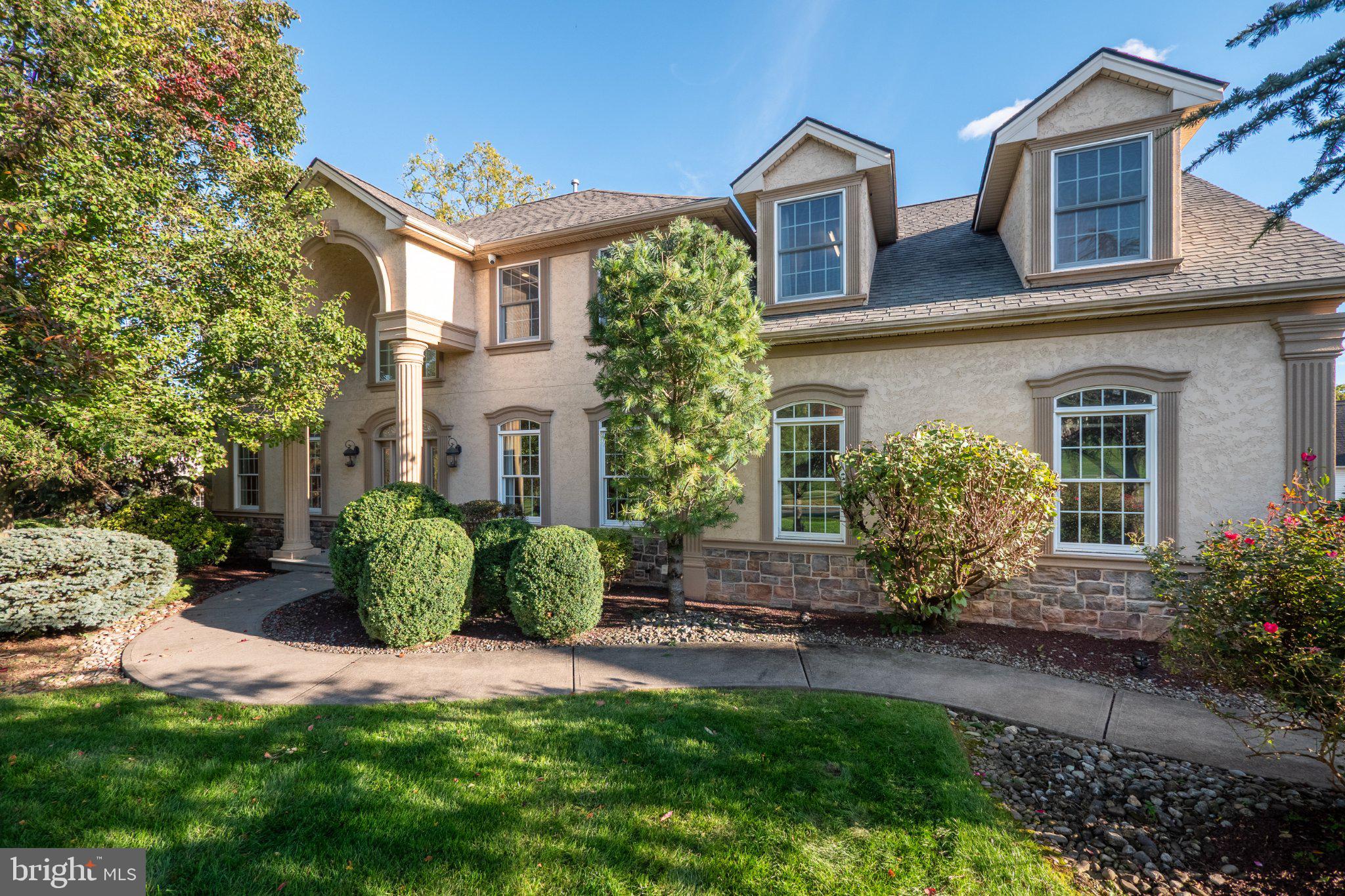 88 CREST BOULEVARD