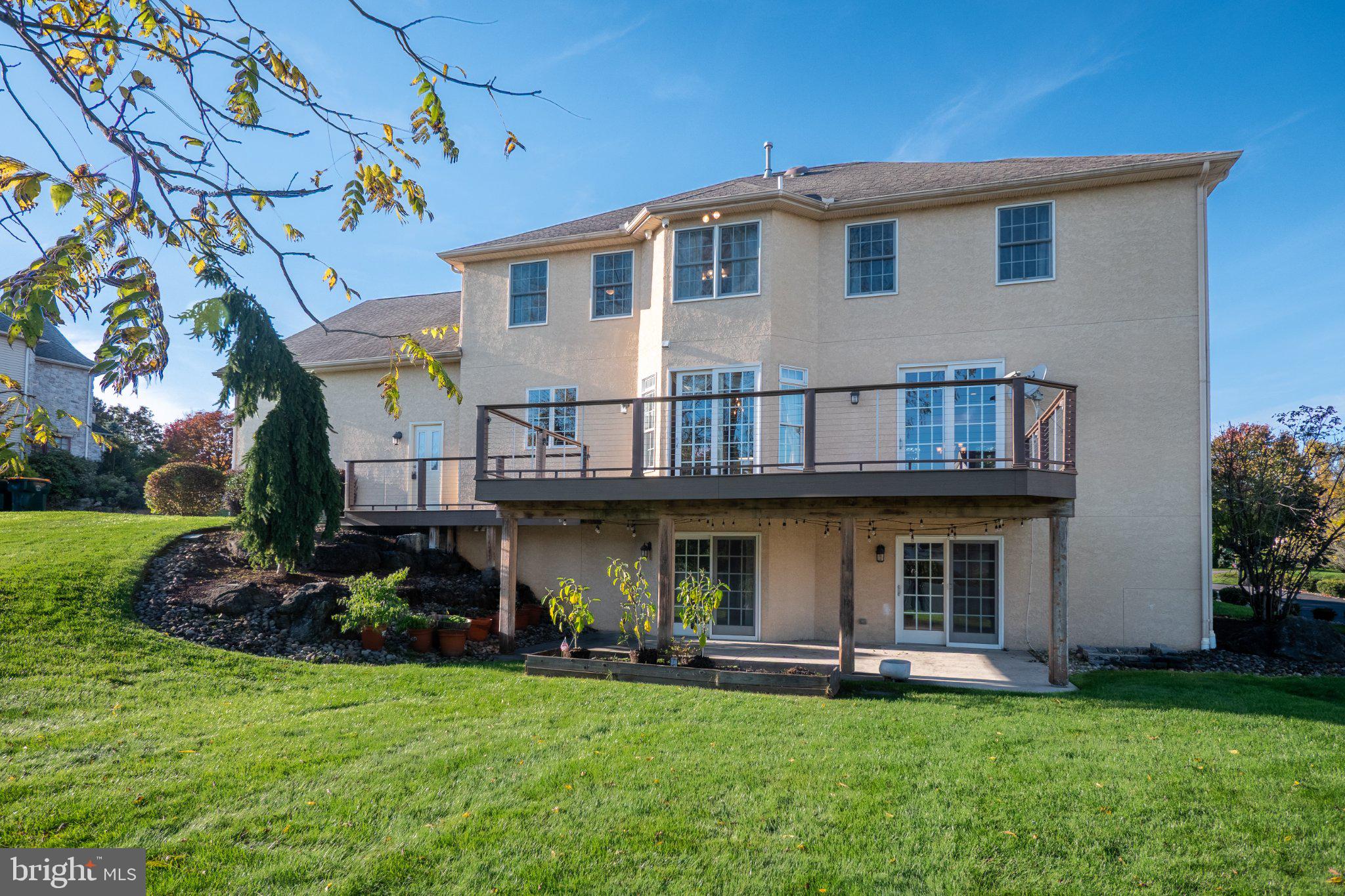88 CREST BOULEVARD