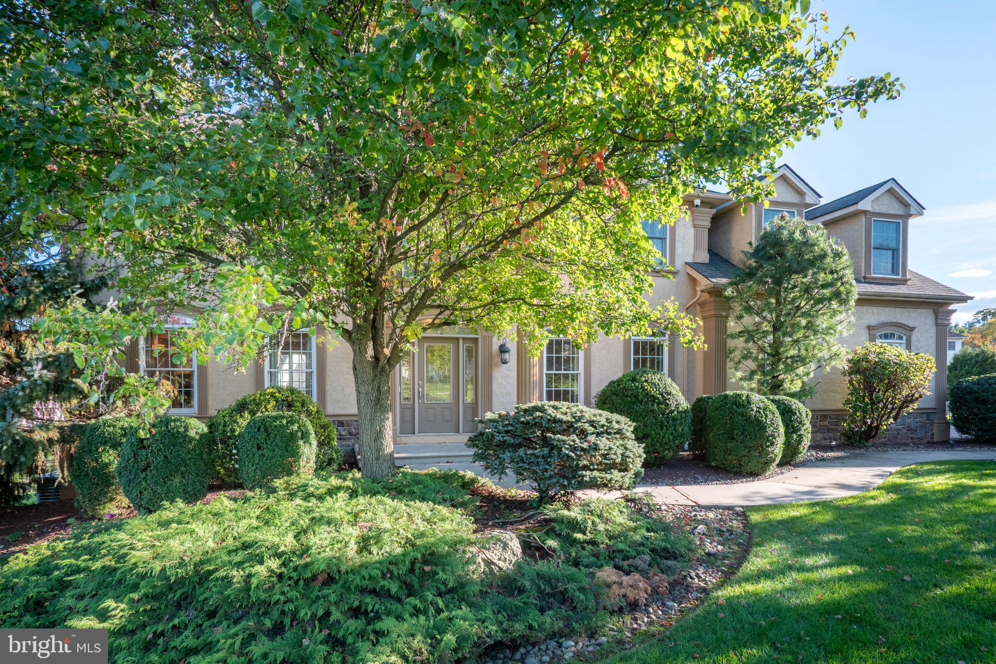88 CREST BOULEVARD