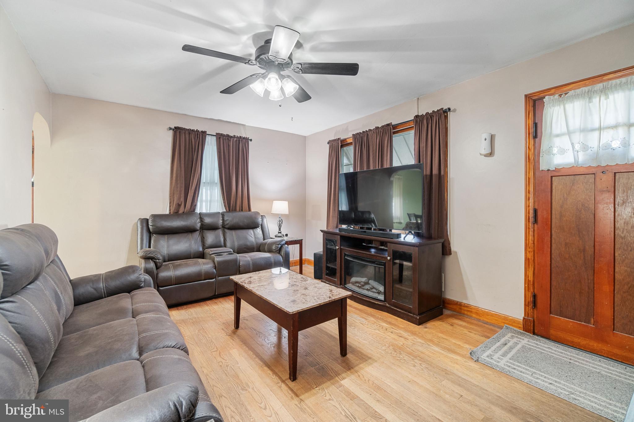 PINE TERRACE - Residential