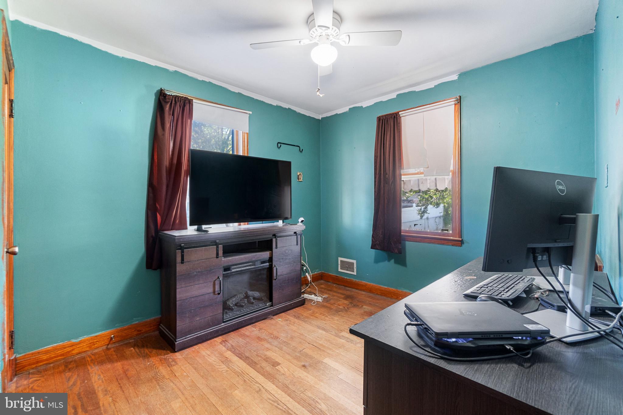 PINE TERRACE - Residential