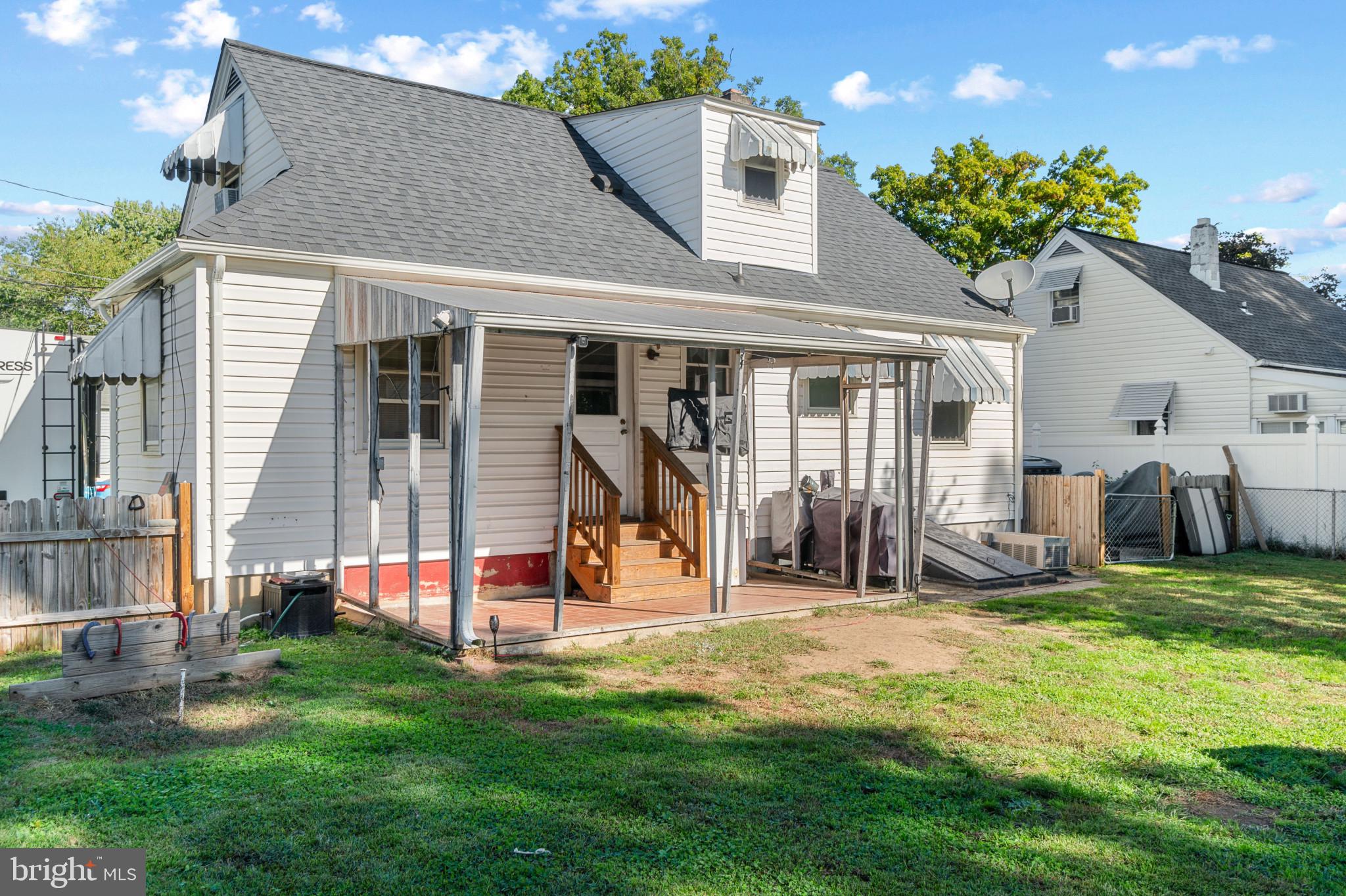 PINE TERRACE - Residential