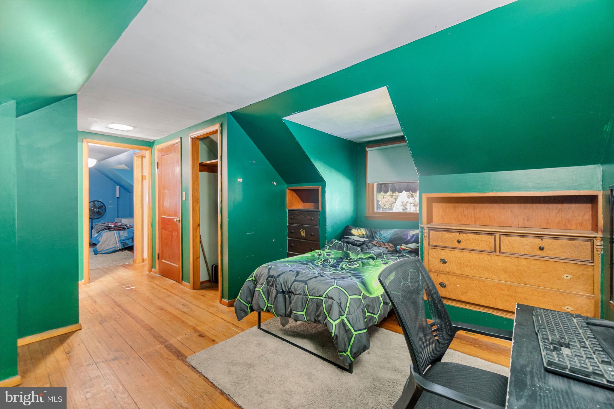 PINE TERRACE - Residential