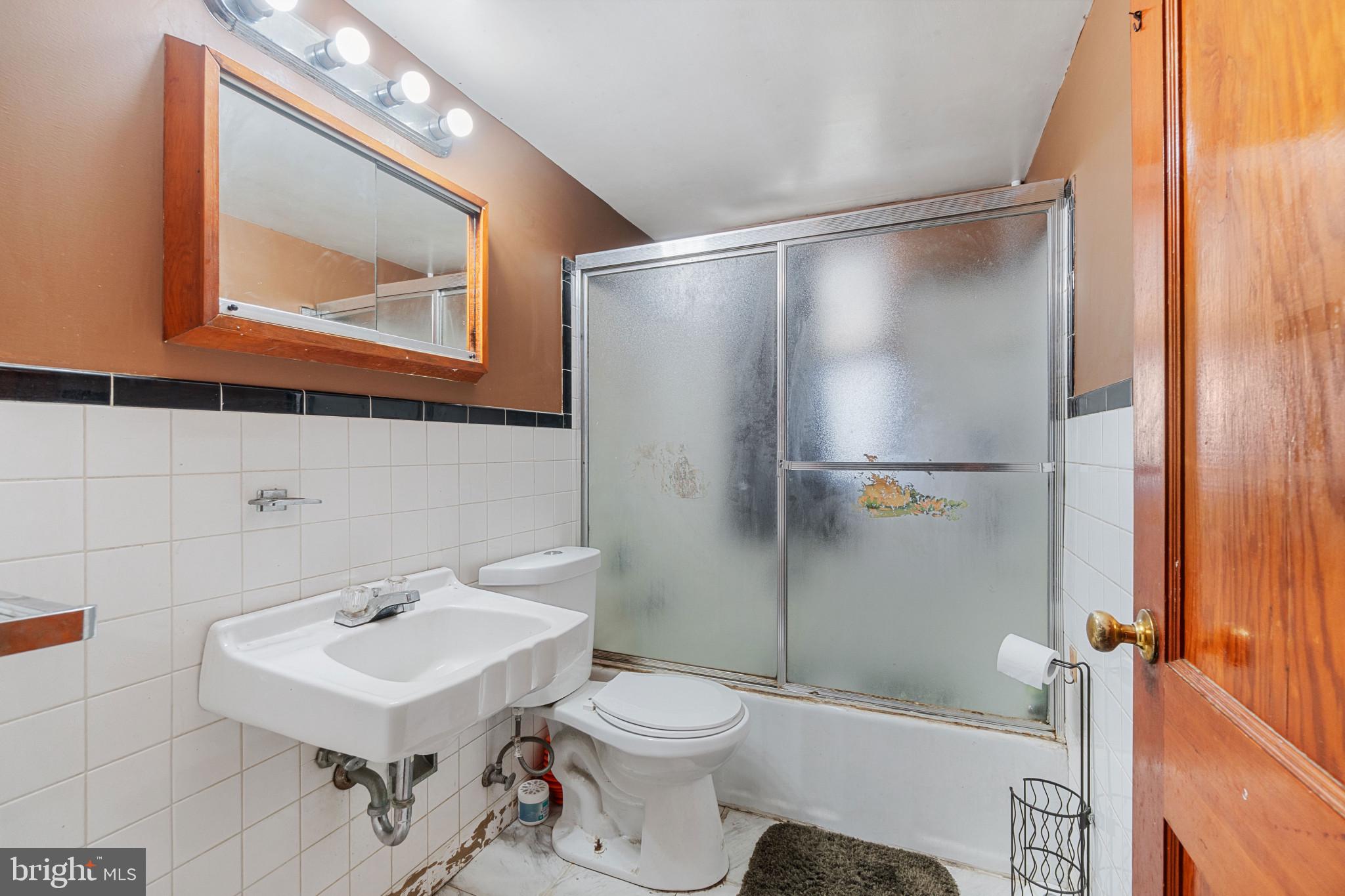 PINE TERRACE - Residential