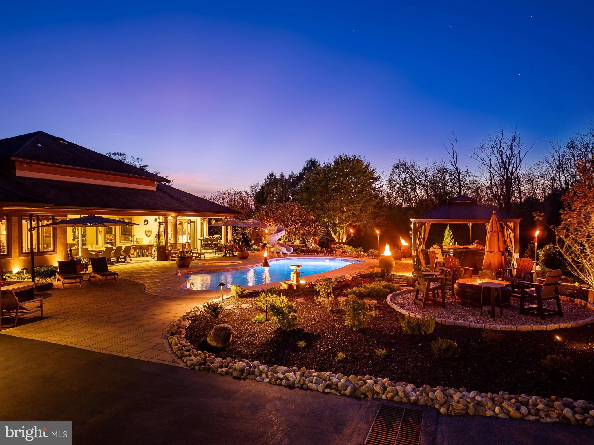 HILLTOWN - Residential