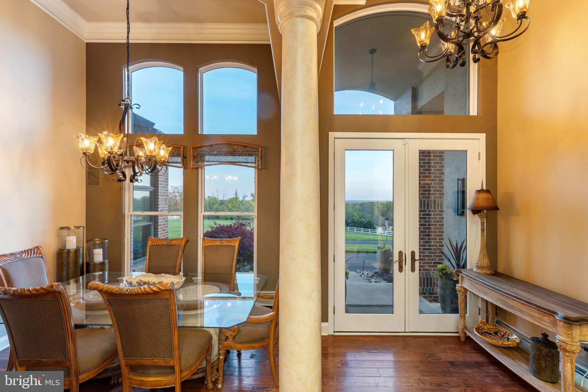 HILLTOWN - Residential