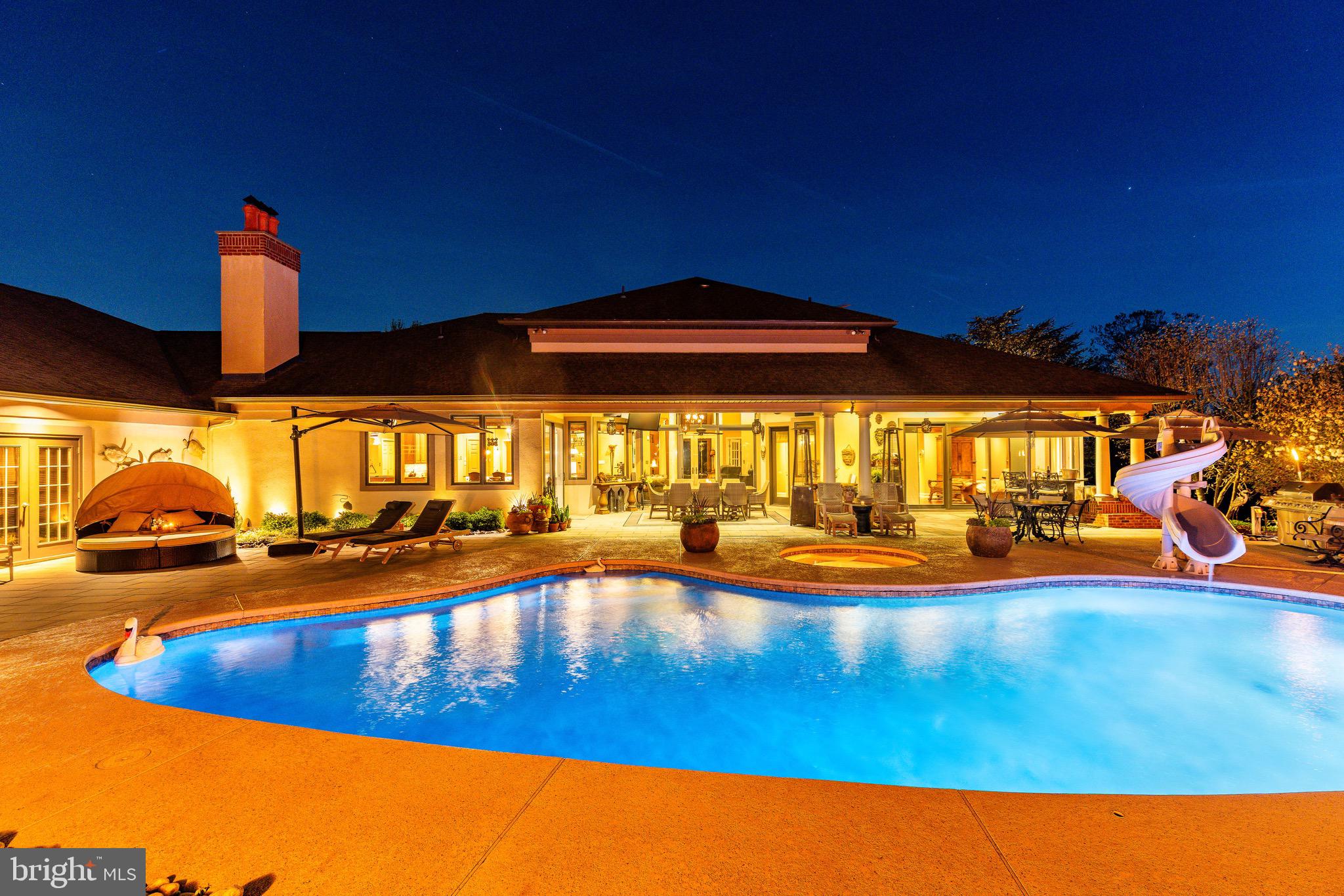 HILLTOWN - Residential
