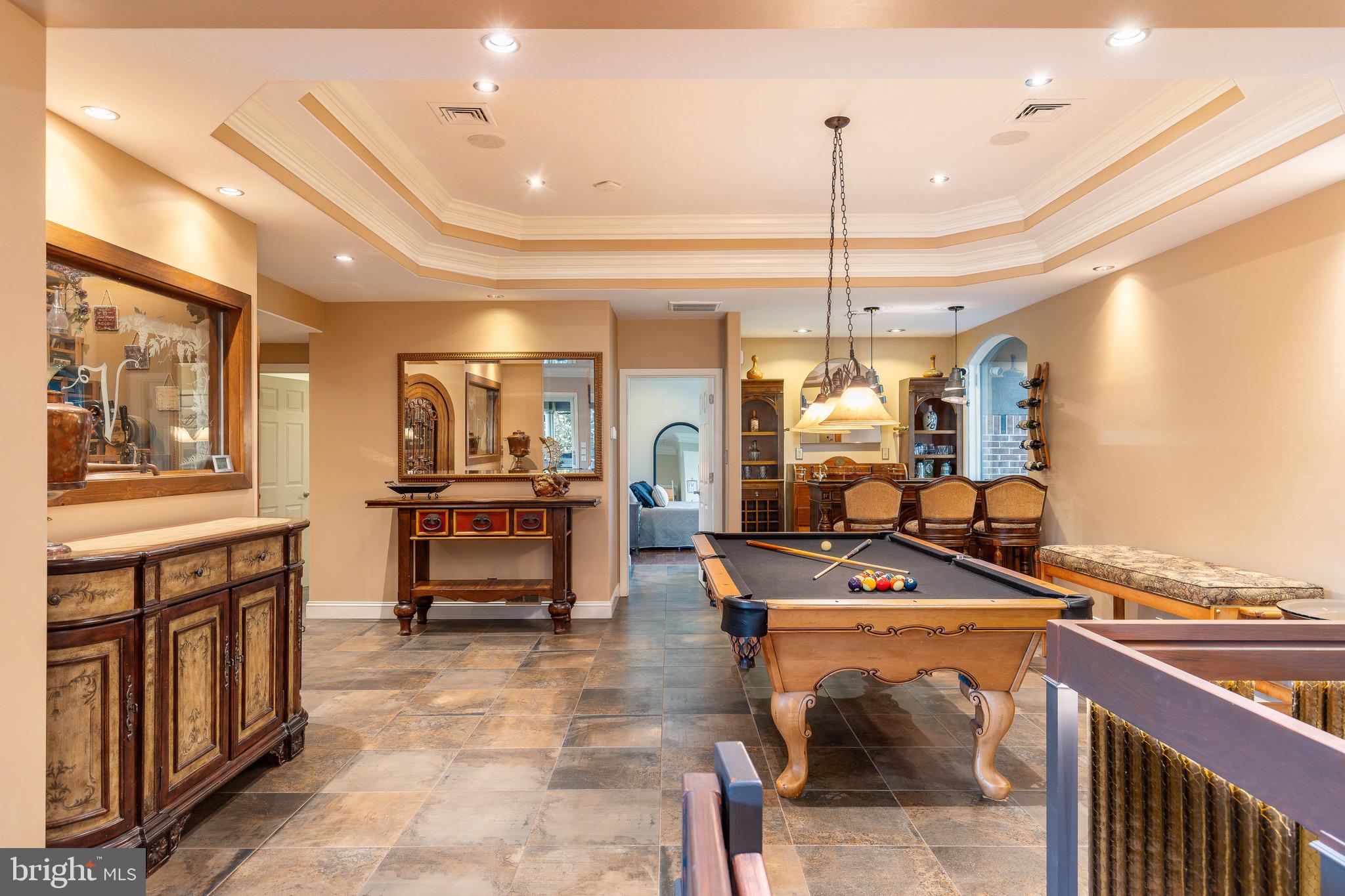 HILLTOWN - Residential