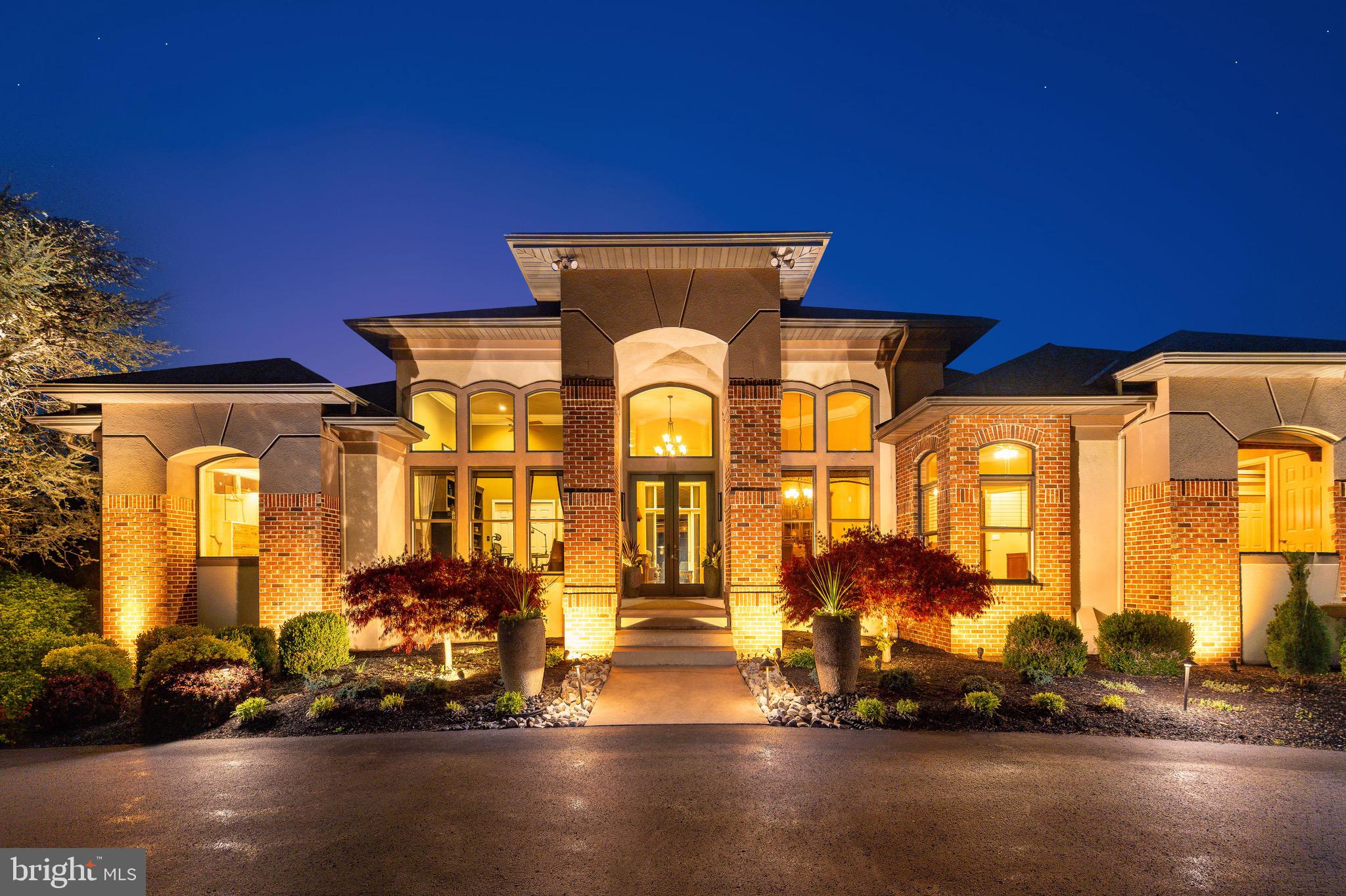 HILLTOWN - Residential