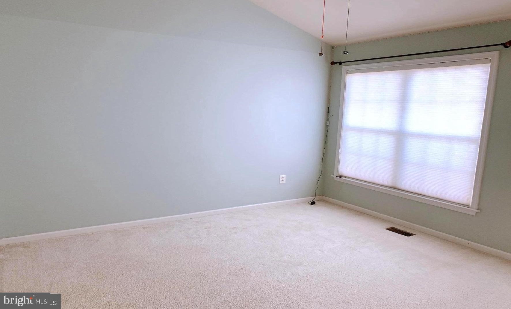 RIDGETOP COMMONS - Residential Lease