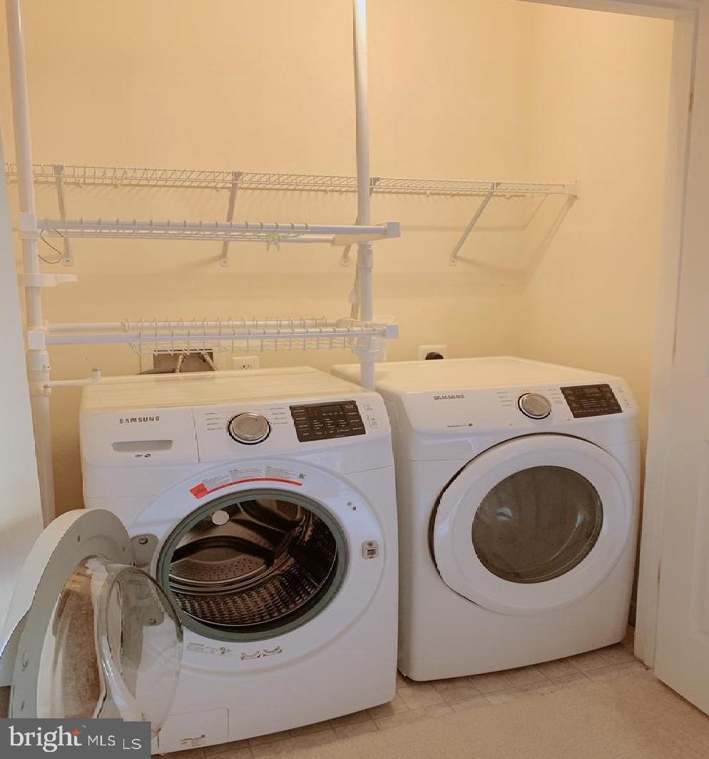 RIDGETOP COMMONS - Residential Lease