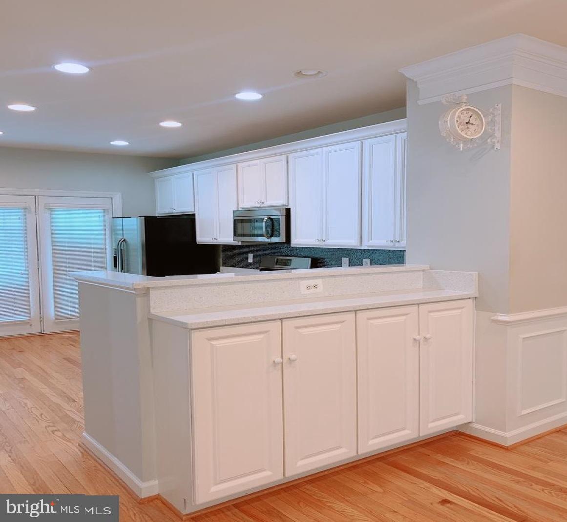 RIDGETOP COMMONS - Residential Lease