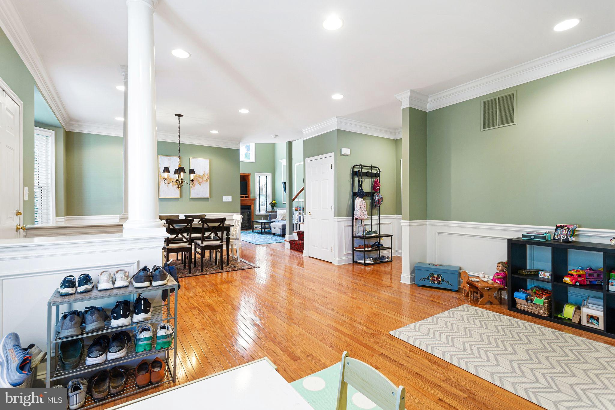 70 LONGVIEW LANE
