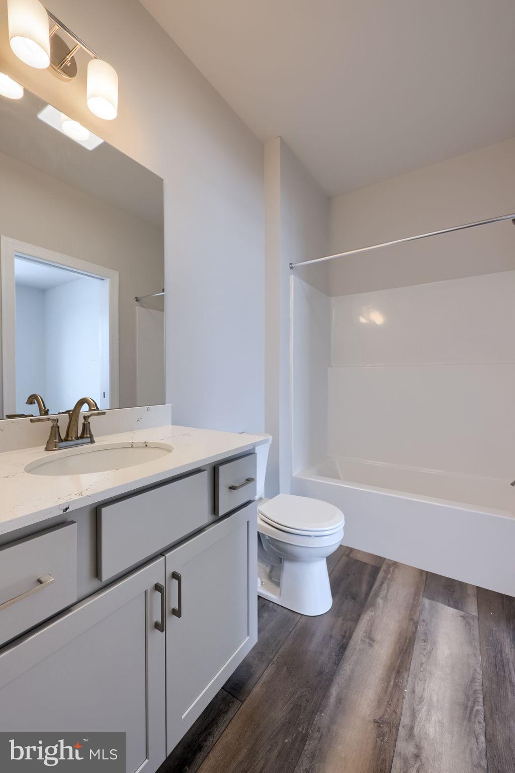 CROSSGATES - Residential