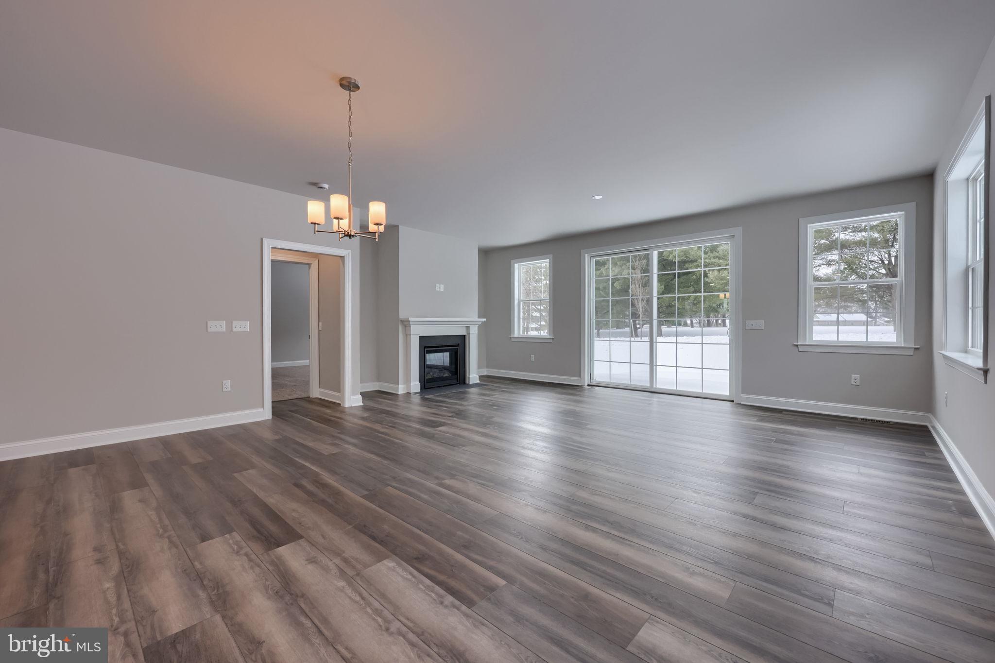 CROSSGATES - Residential