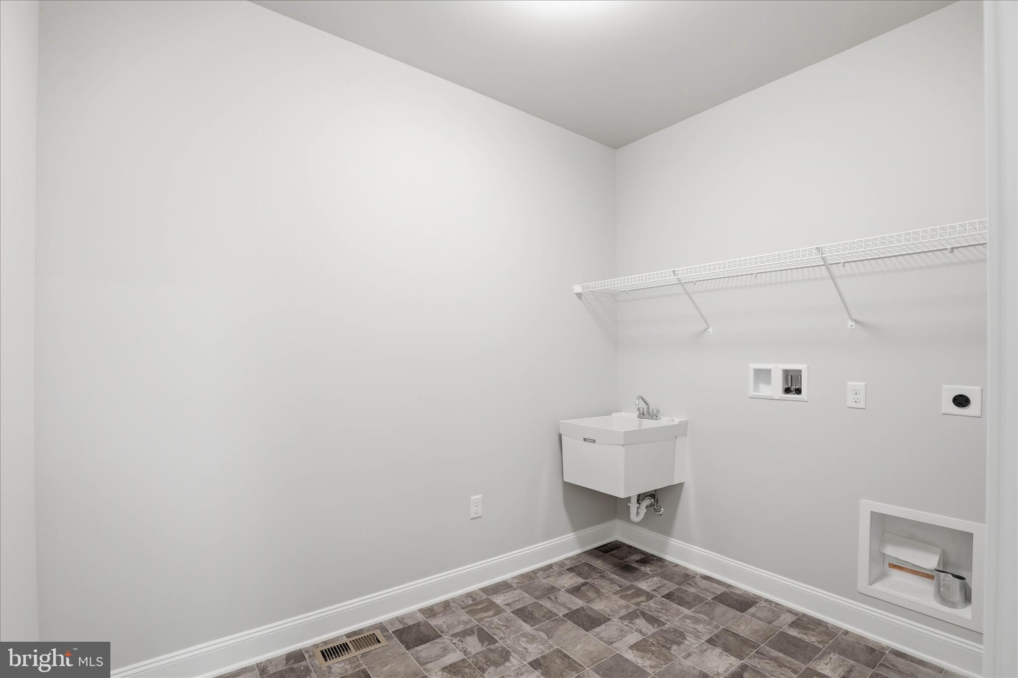 CROSSGATES - Residential