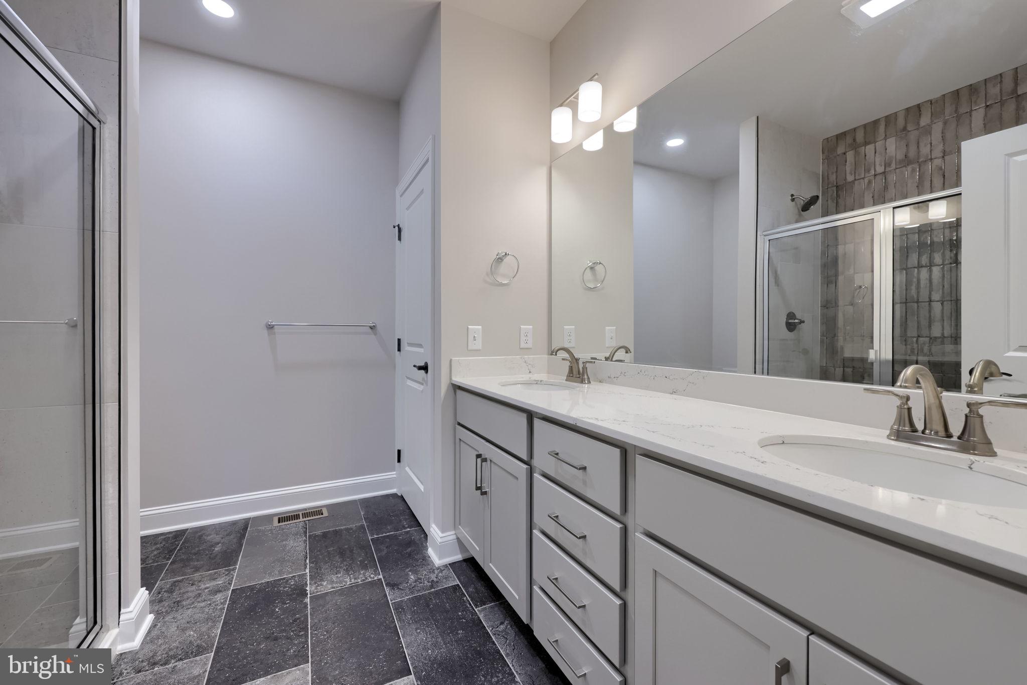 CROSSGATES - Residential