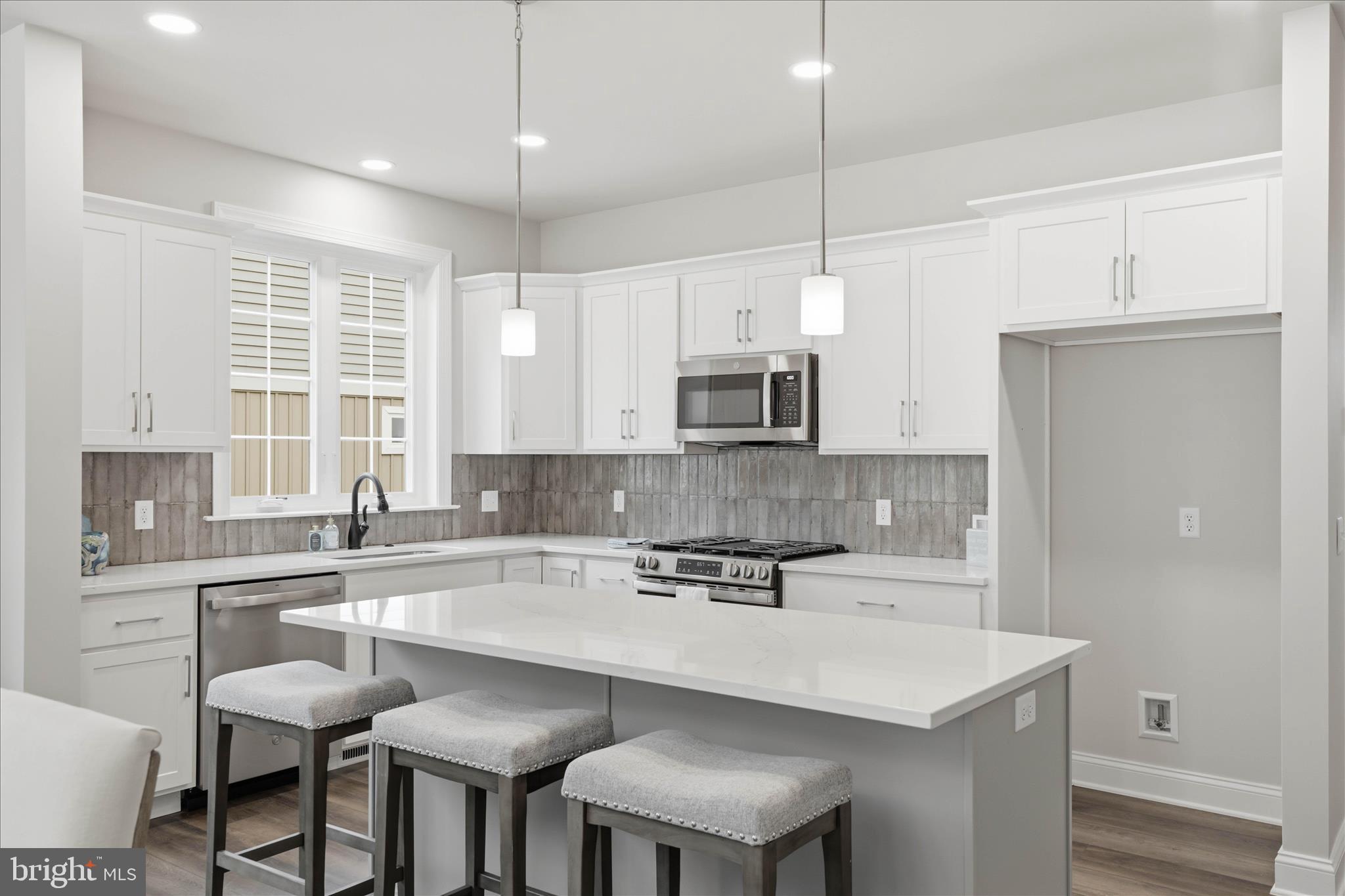 CROSSGATES - Residential