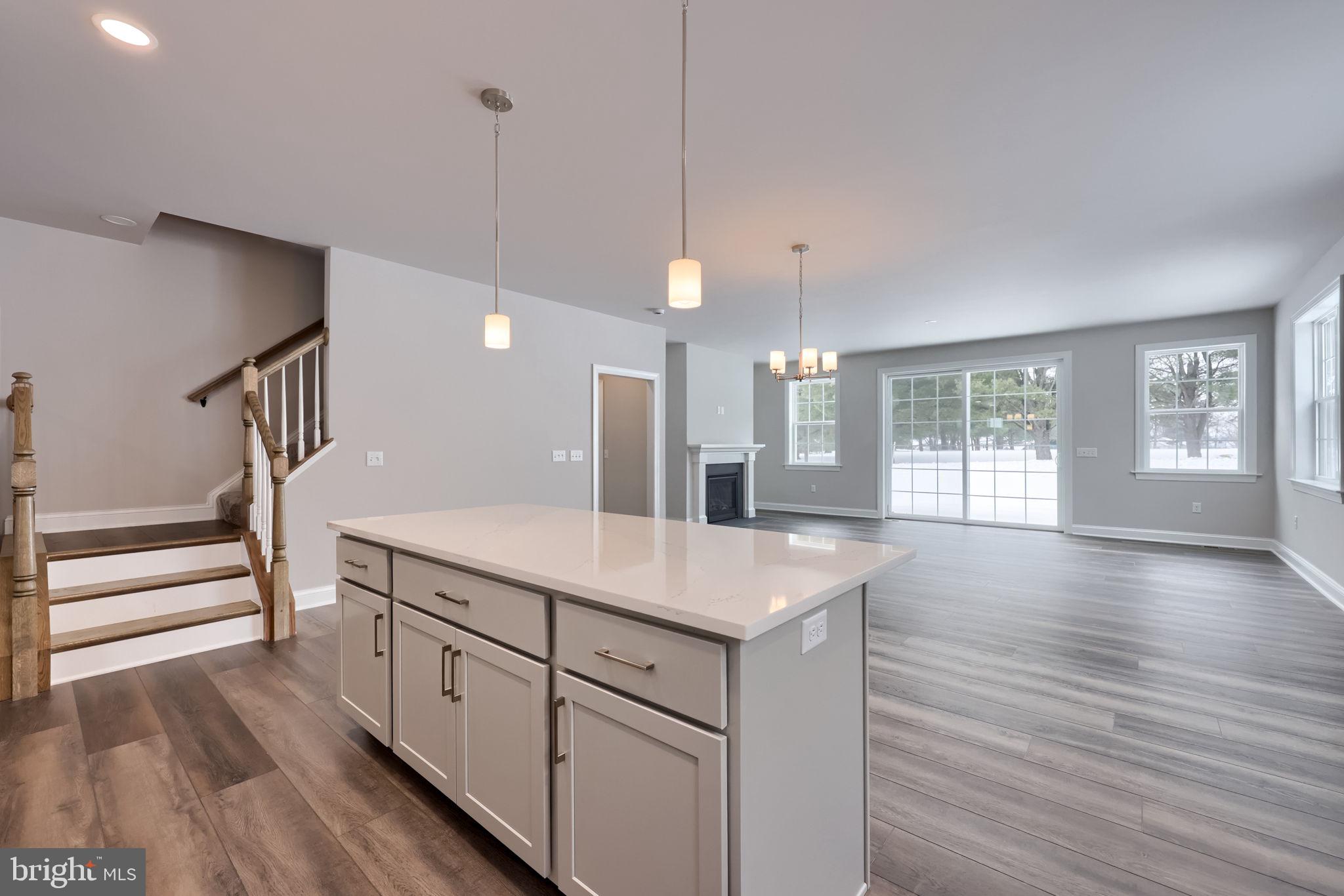 CROSSGATES - Residential