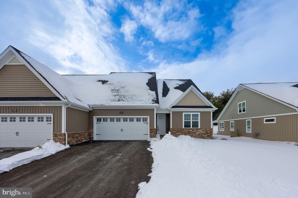 Photo of 253 Bellaride Lane #52, MILLERSVILLE, PA 17551 (MLS # PALA2077034)