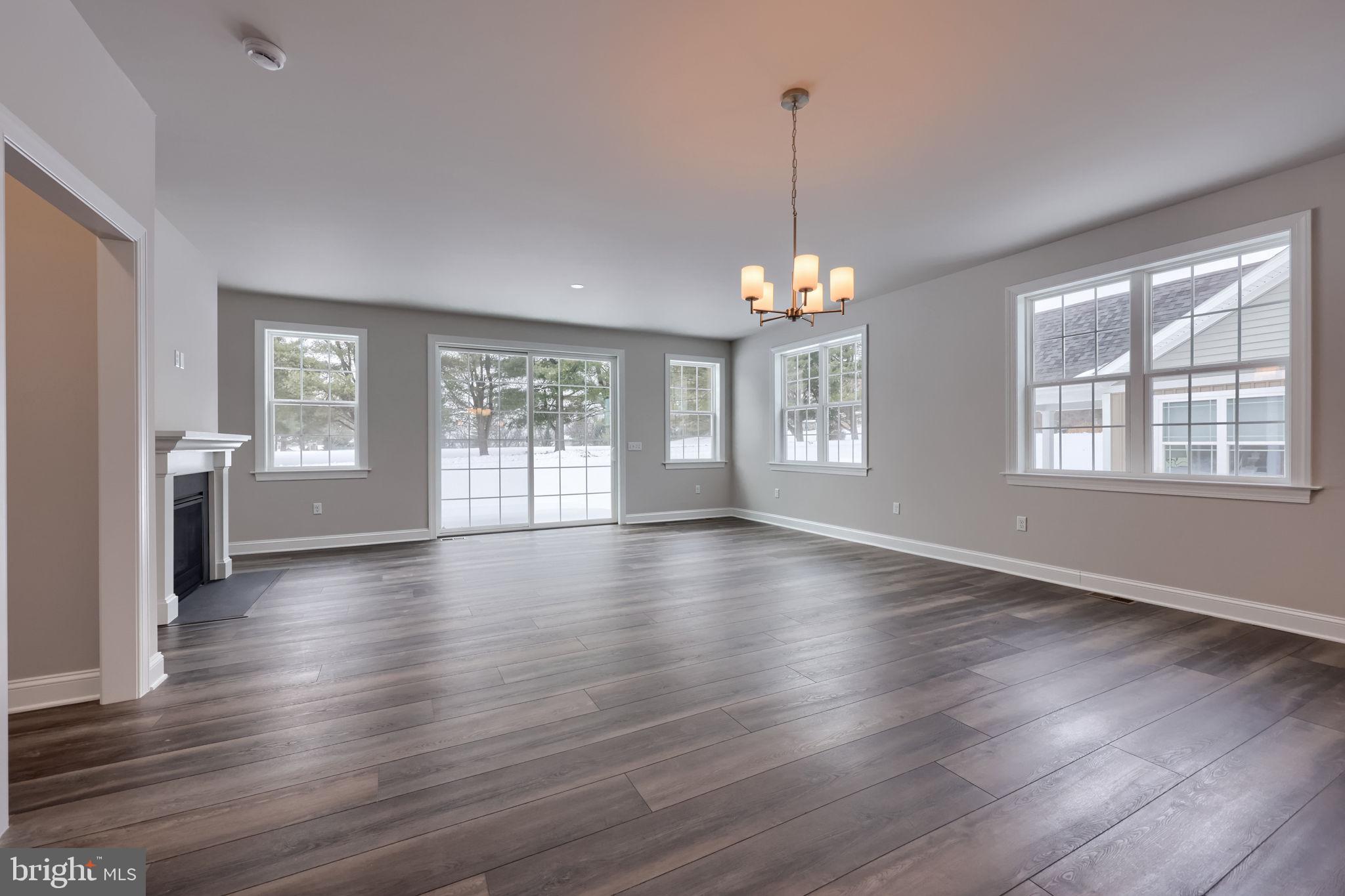 CROSSGATES - Residential