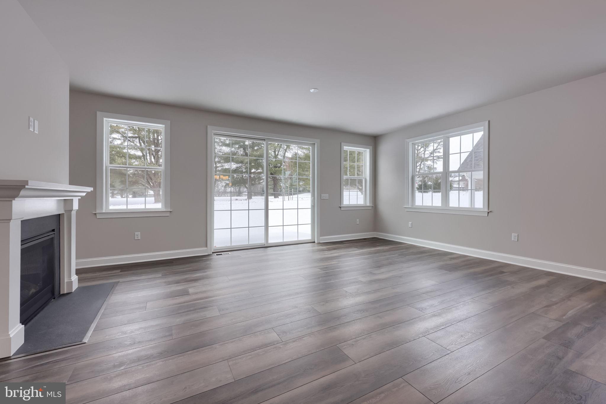 CROSSGATES - Residential