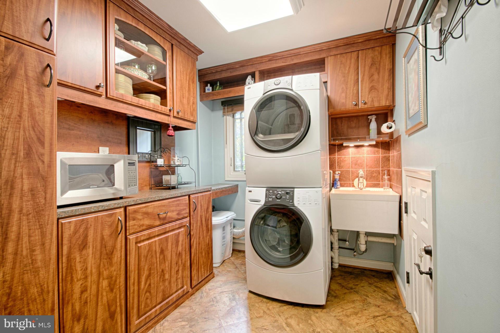 BUSH HILL WOODS - Residential