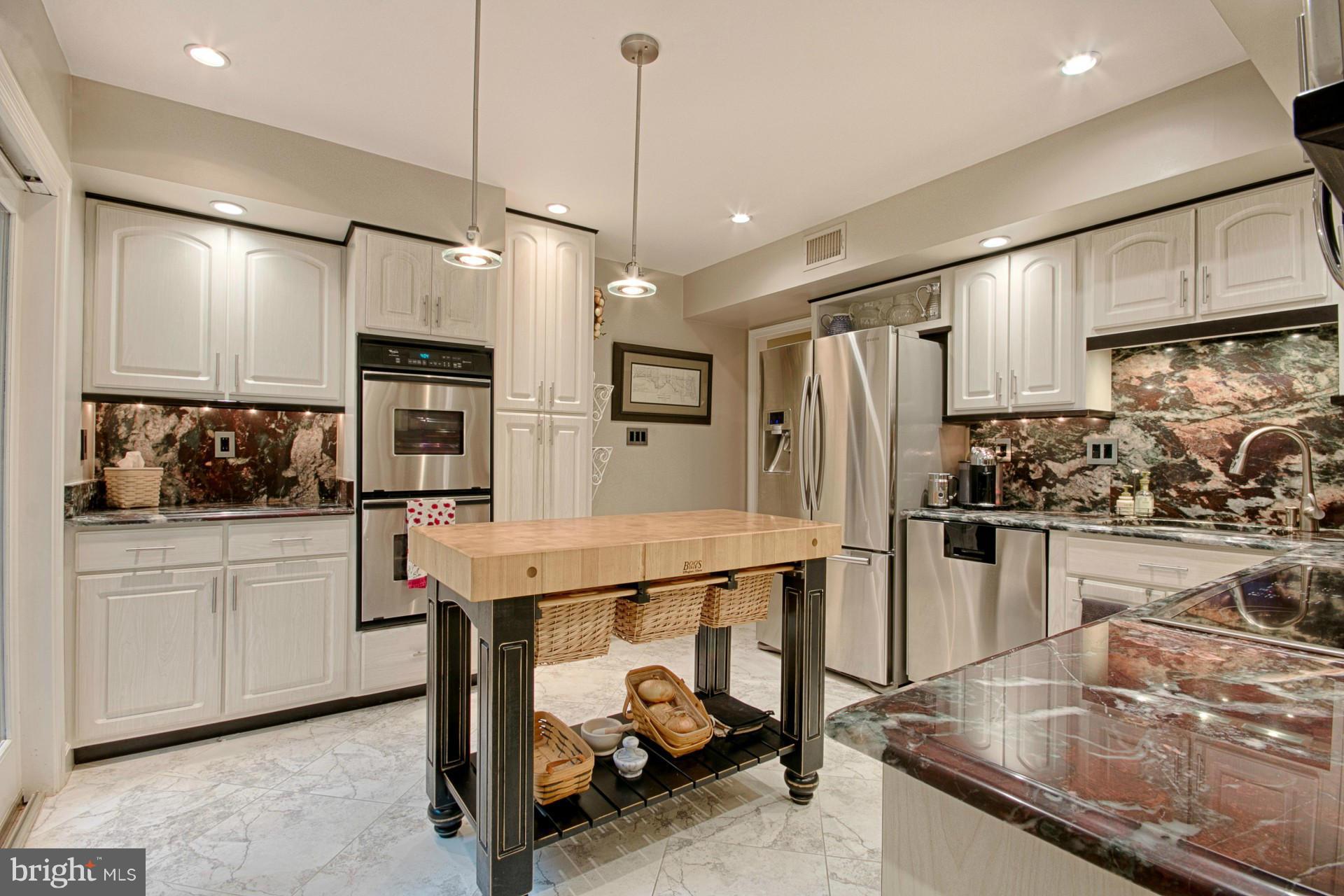 BUSH HILL WOODS - Residential