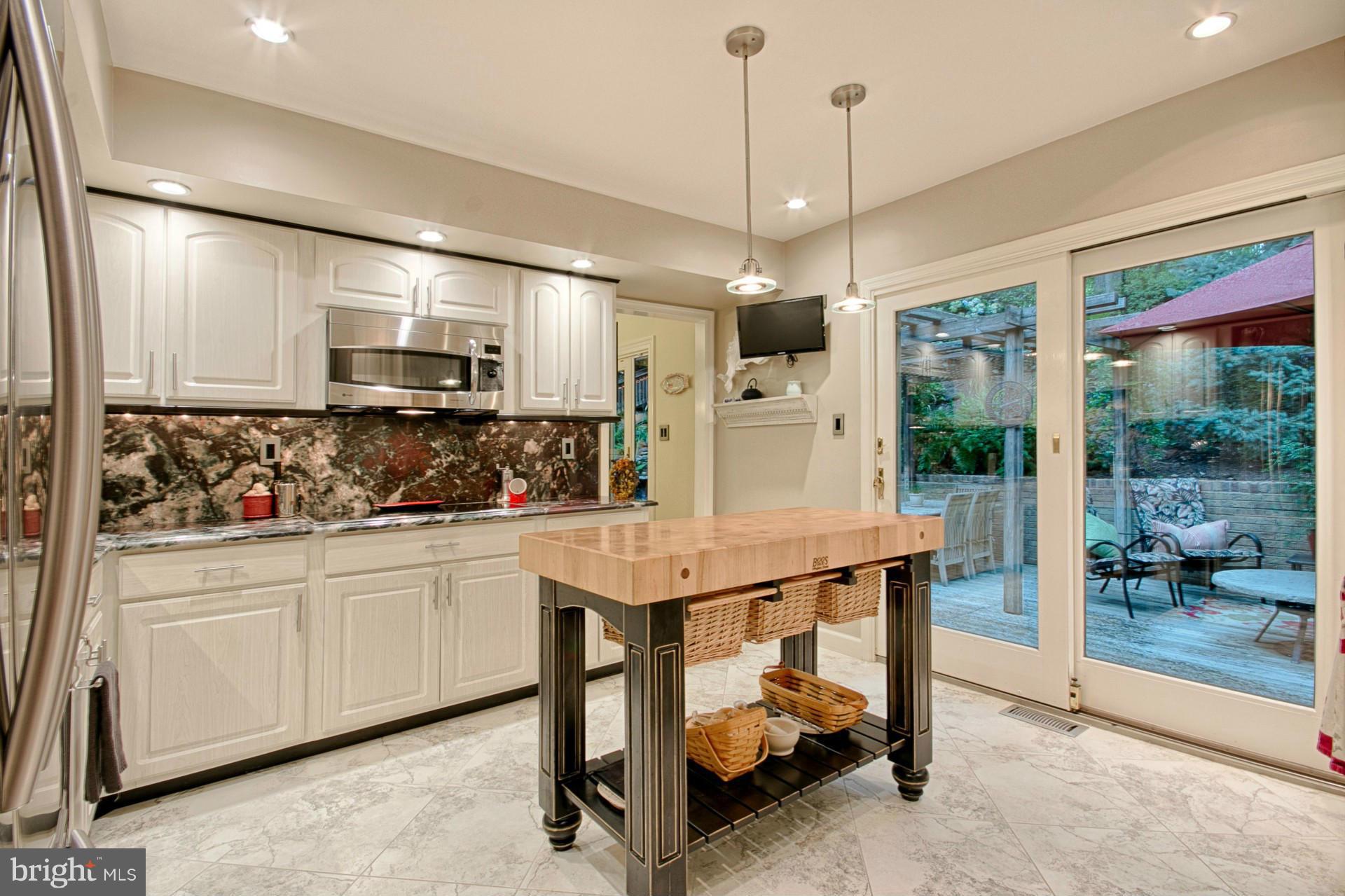 BUSH HILL WOODS - Residential