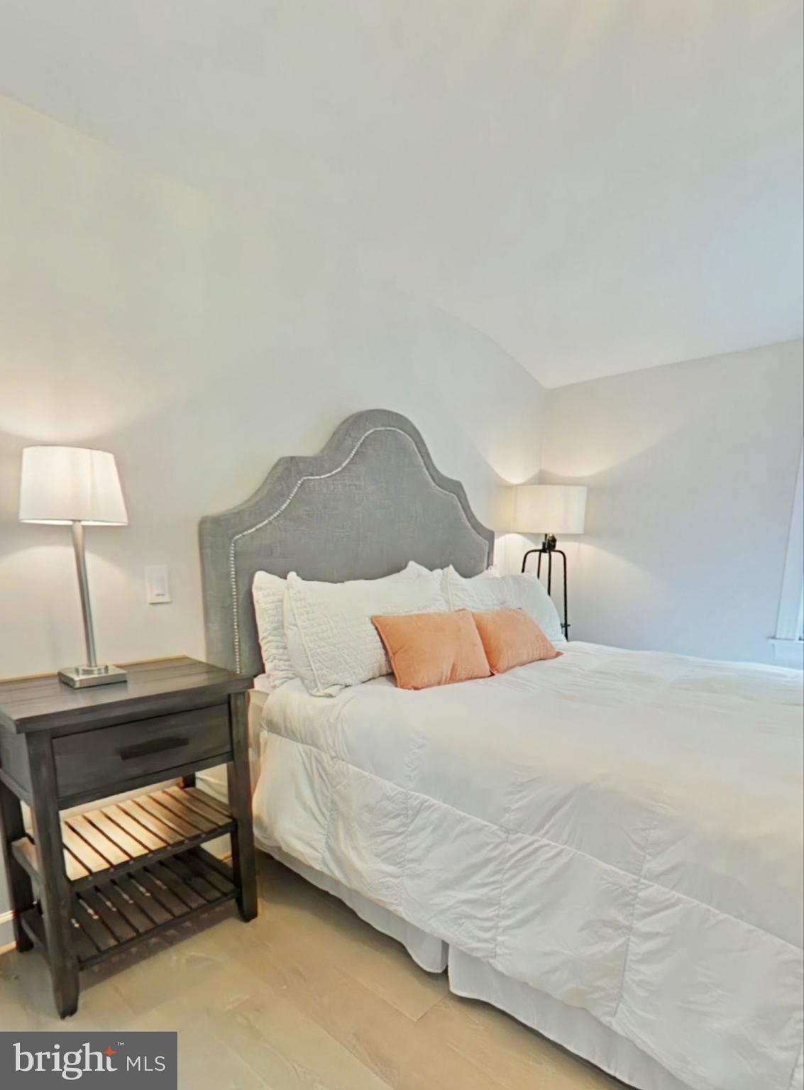 DALE CITY - Residential Lease