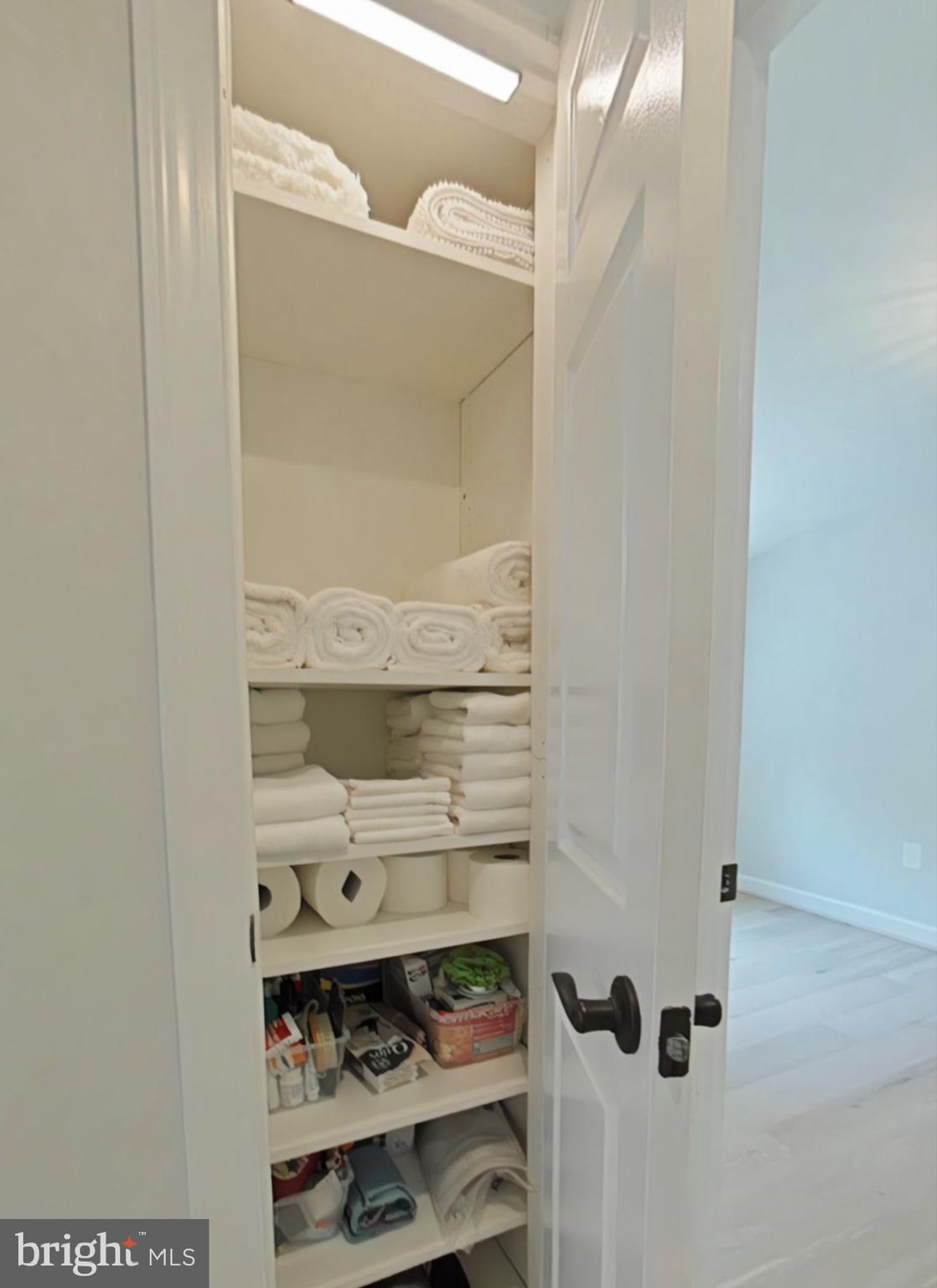 DALE CITY - Residential Lease